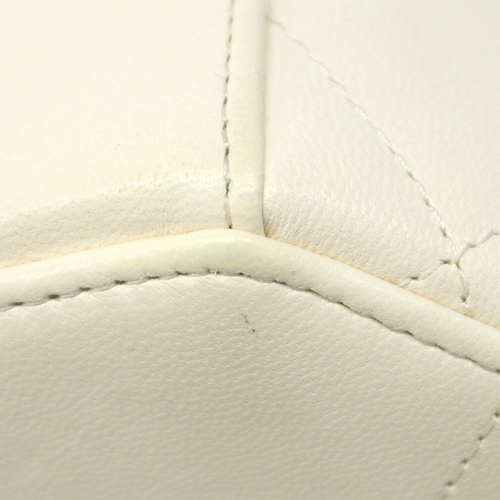 Leather Vanity Bag (Pre-Owned) - Chanel - Modalova