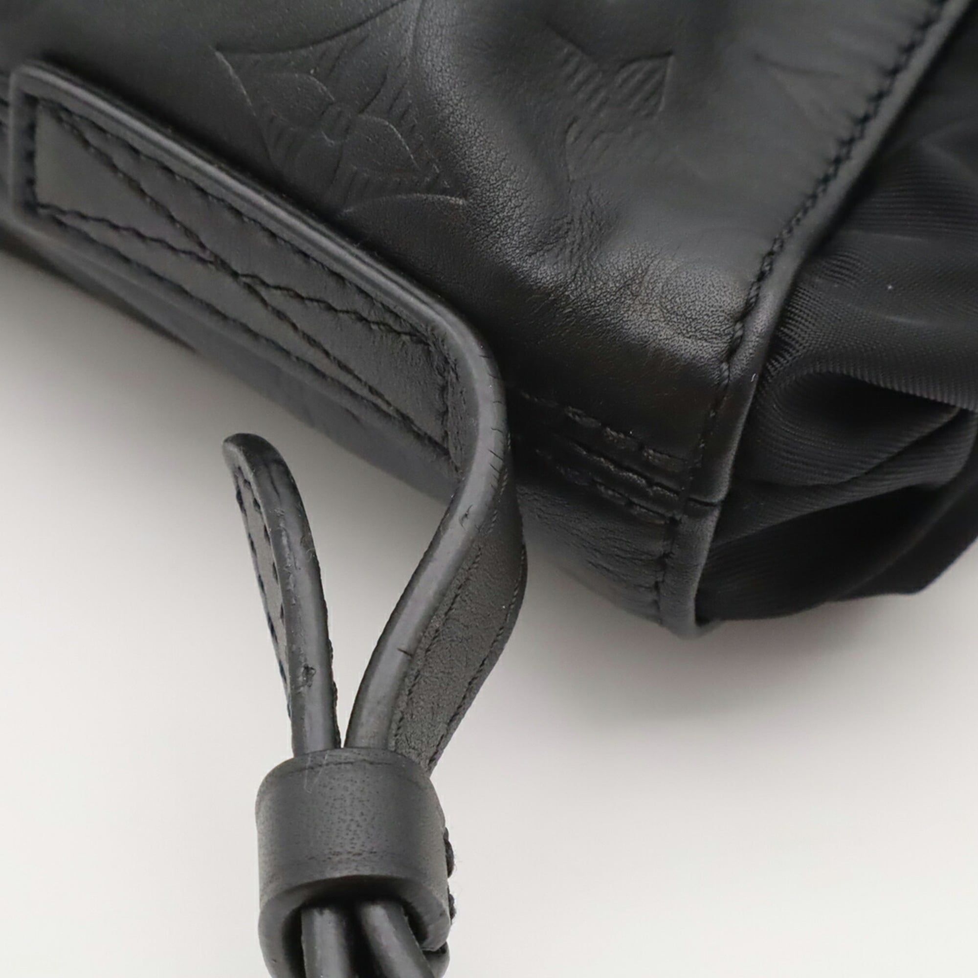 Monogram Shadow Pochette Shoulder Bag (Pre-Owned) - Louis Vuitton - Modalova