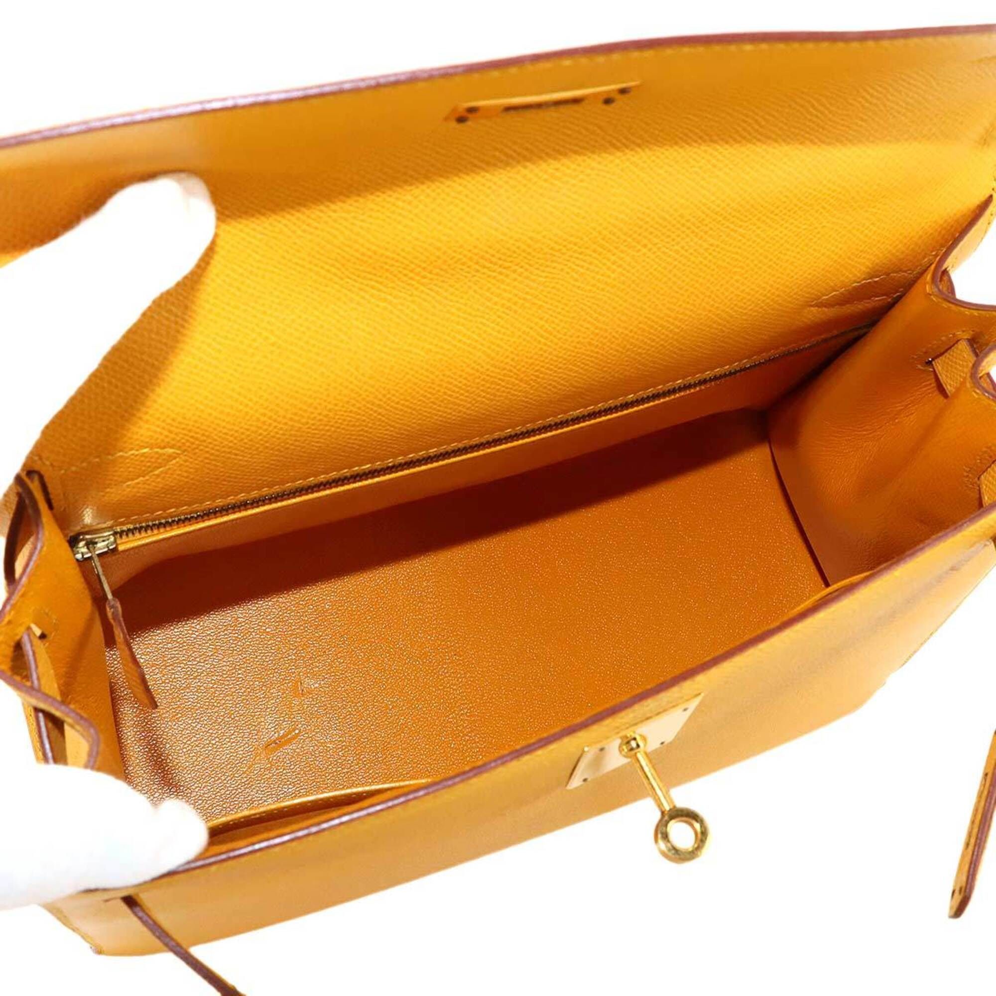 Courchevel Leather Handbag (Pre-Owned) - Hermes - Modalova