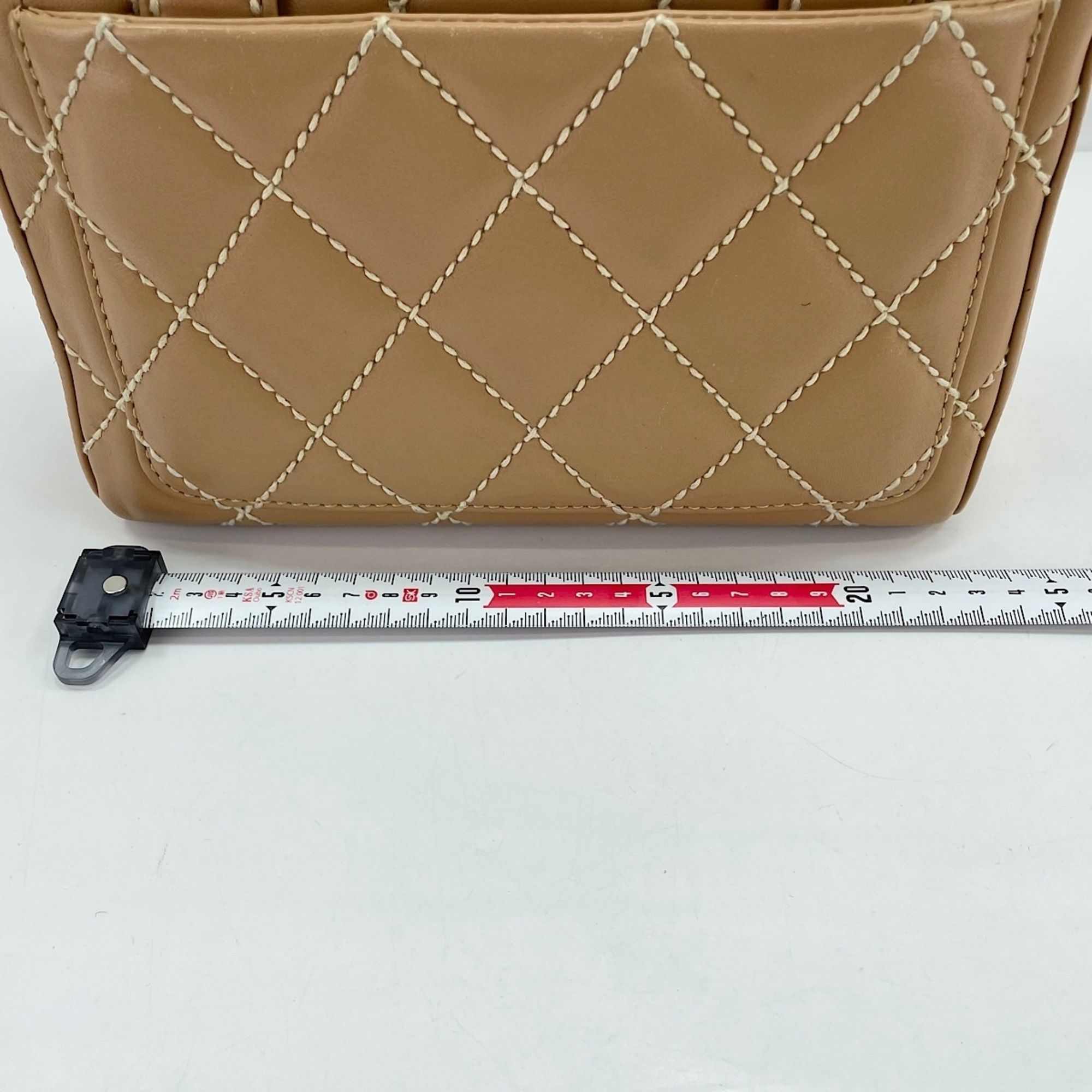 Chanel Beige Handbag (Pre-Owned) - Chanel - Modalova