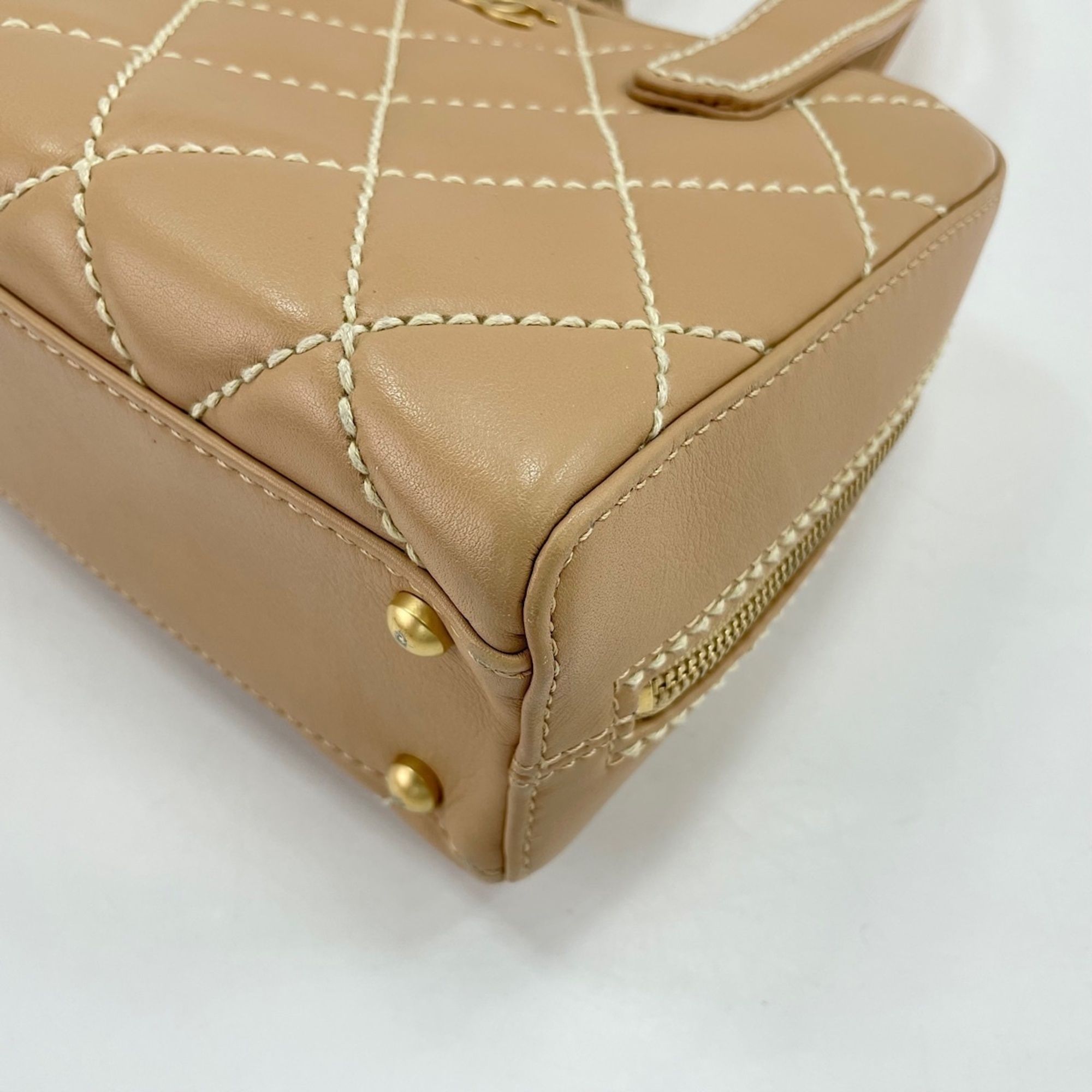 Chanel Beige Handbag (Pre-Owned) - Chanel - Modalova