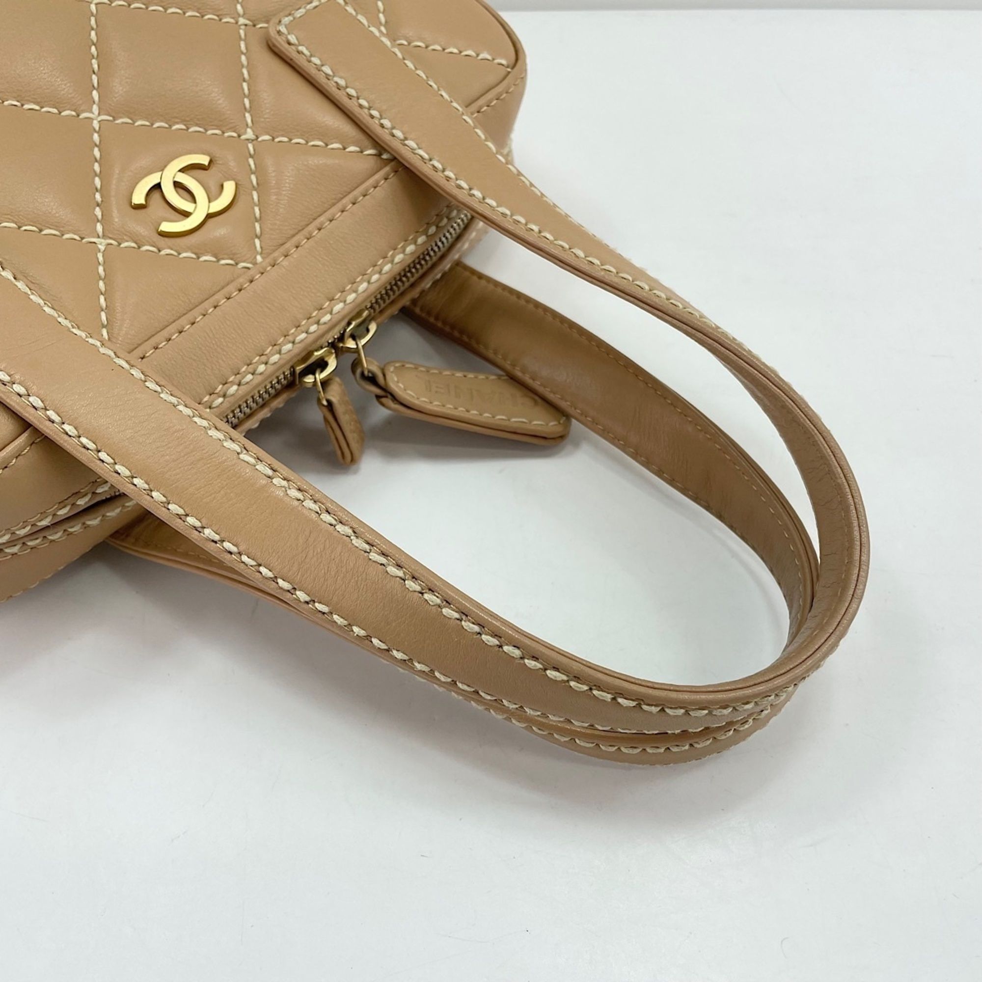 Chanel Beige Handbag (Pre-Owned) - Chanel - Modalova
