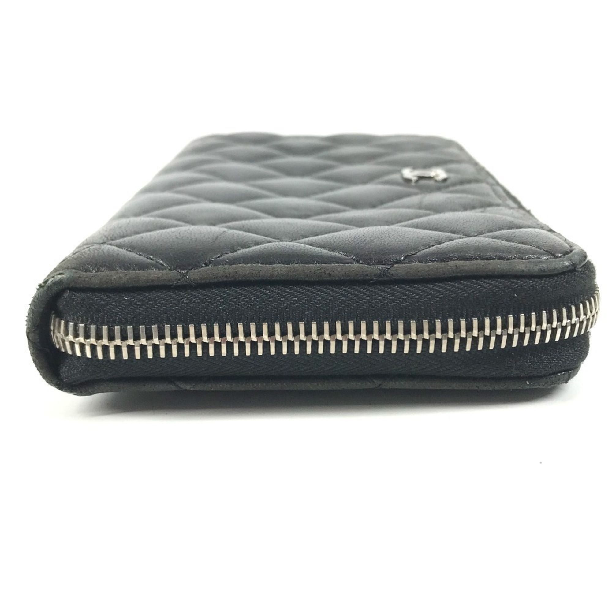 Matelasse Leather Long Wallet (Bi-Fold) (Pre-Owned) - Chanel - Modalova