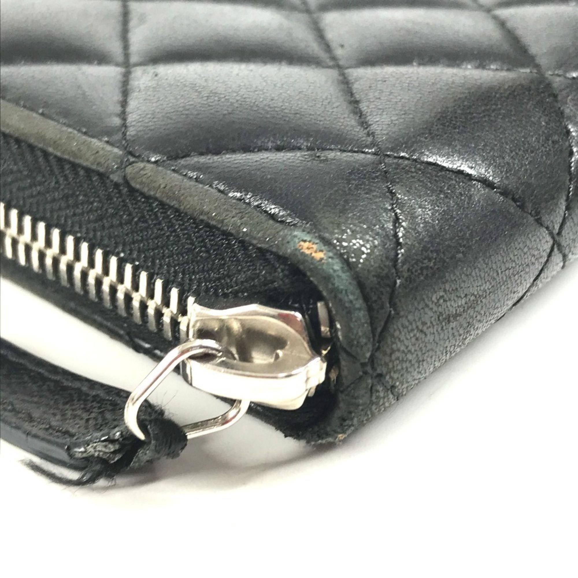 Matelasse Leather Long Wallet (Bi-Fold) (Pre-Owned) - Chanel - Modalova