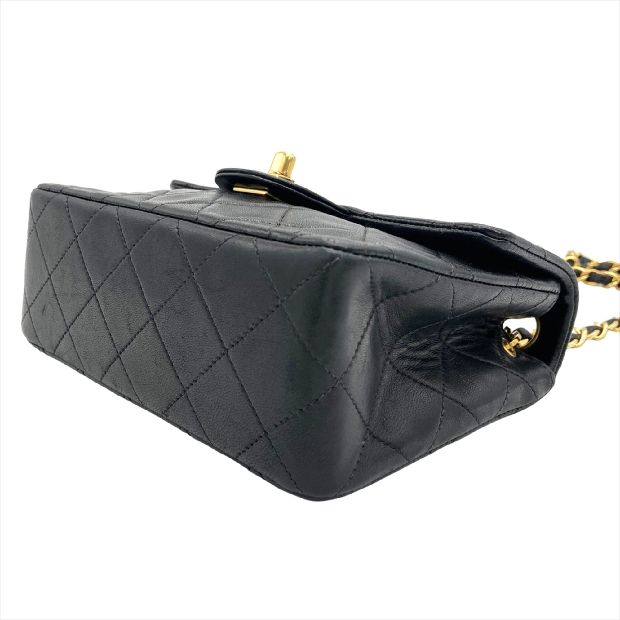 Leather Shoulder Bag (Pre-Owned) - Chanel - Modalova
