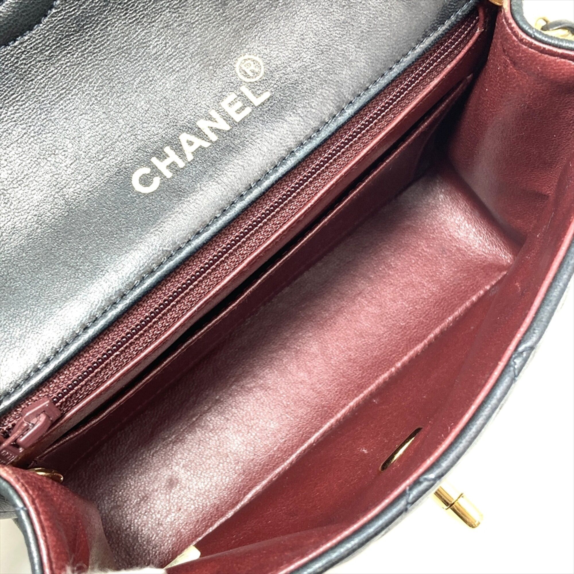 Leather Shoulder Bag (Pre-Owned) - Chanel - Modalova