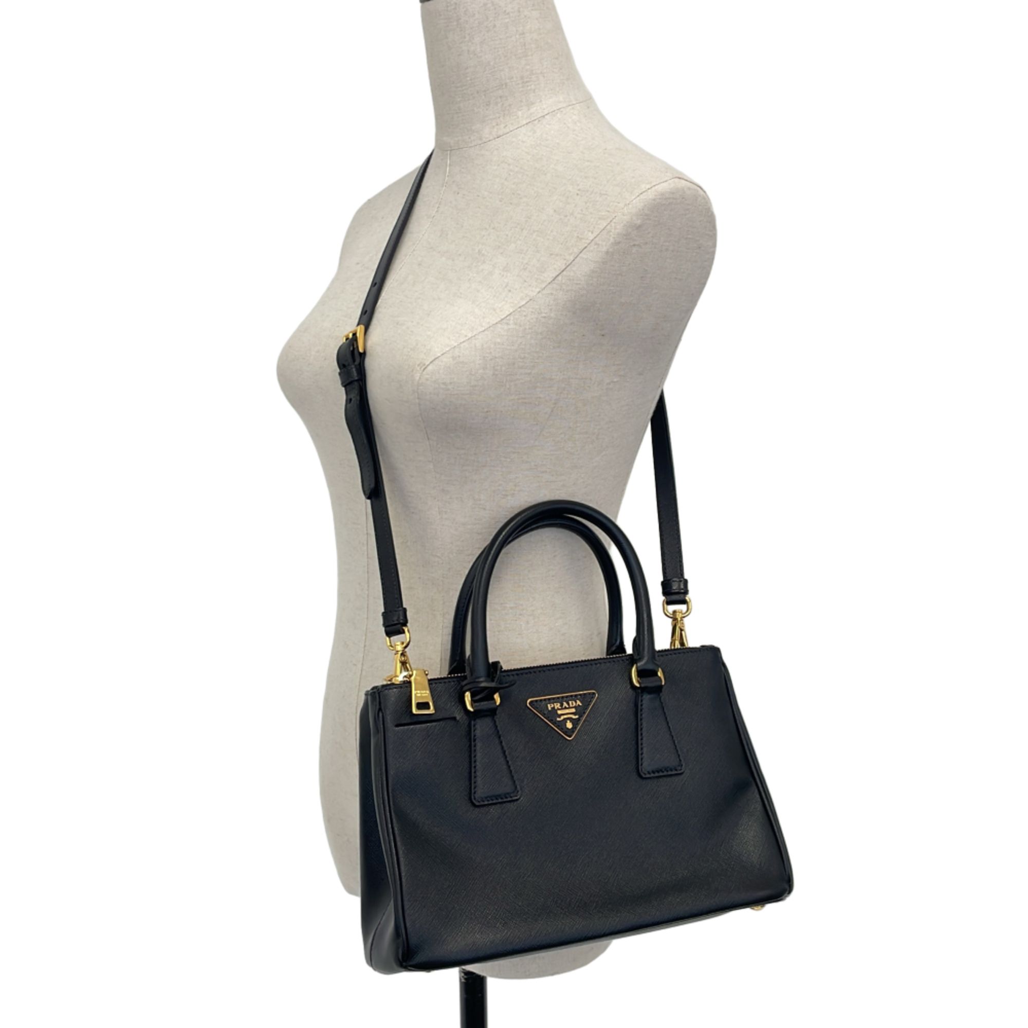 Leather Handbag Shoulder Bag (Pre-Owned) - Prada - Modalova