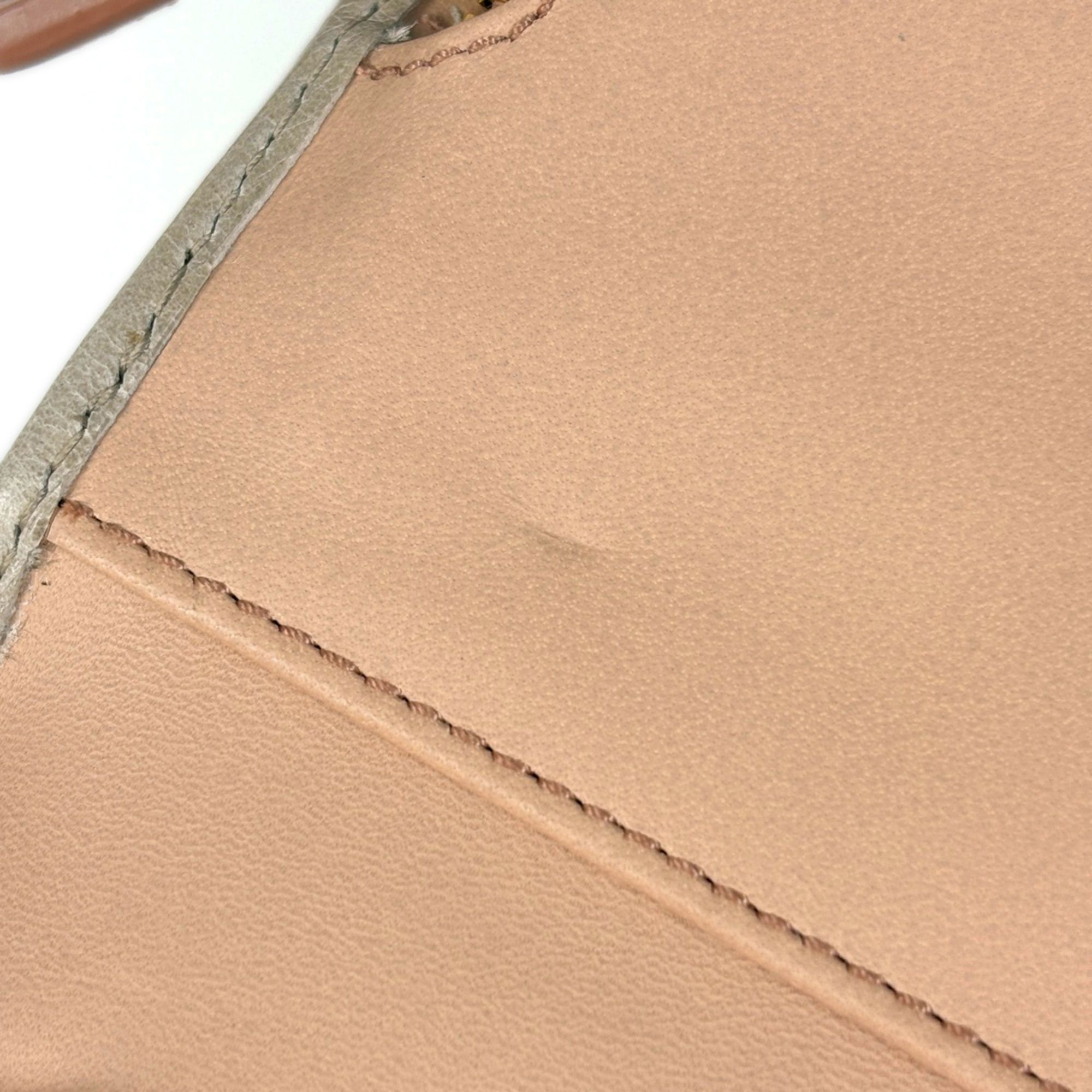 Leather Long Wallet (Bi-Fold) (Pre-Owned) - Prada - Modalova