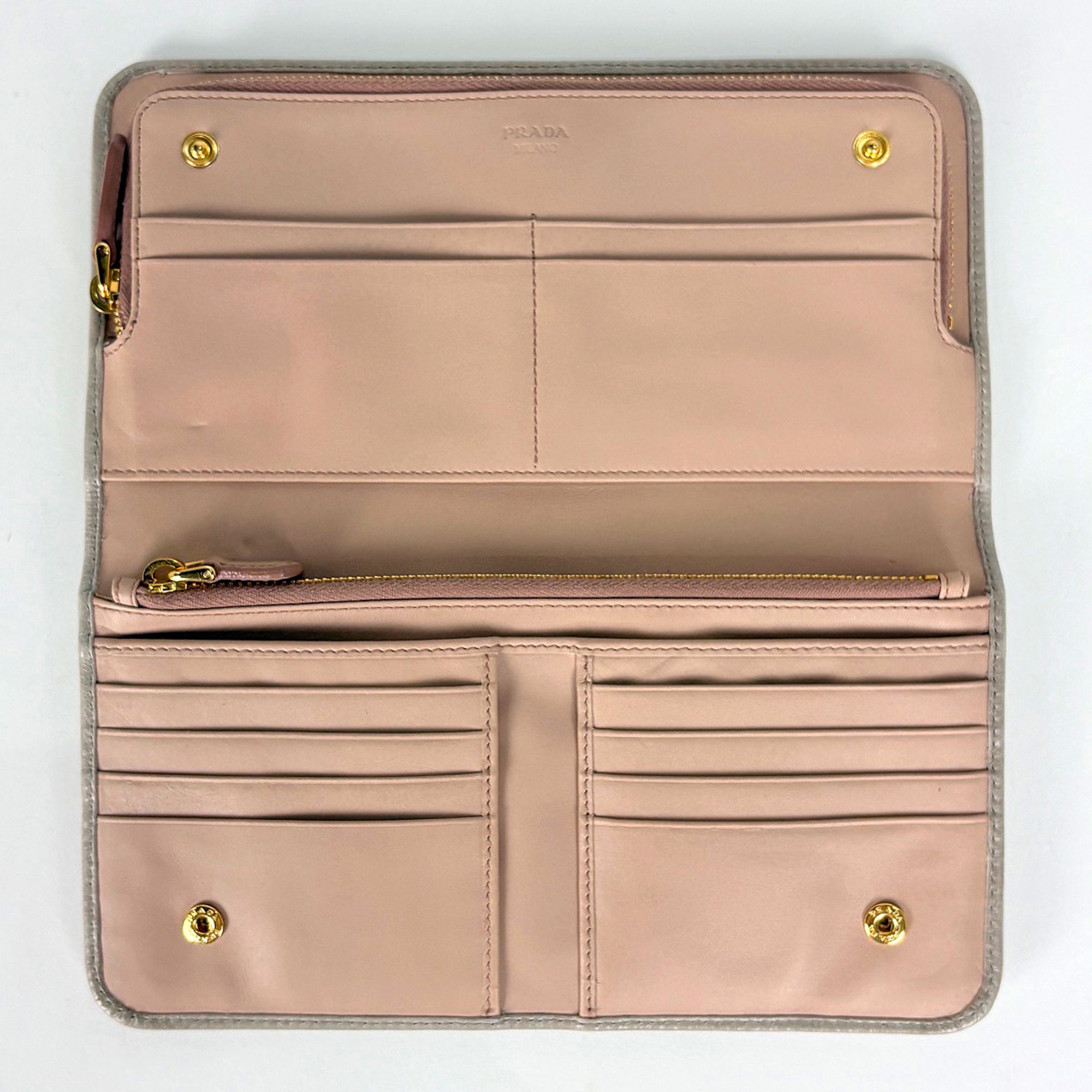 Leather Long Wallet (Bi-Fold) (Pre-Owned) - Prada - Modalova