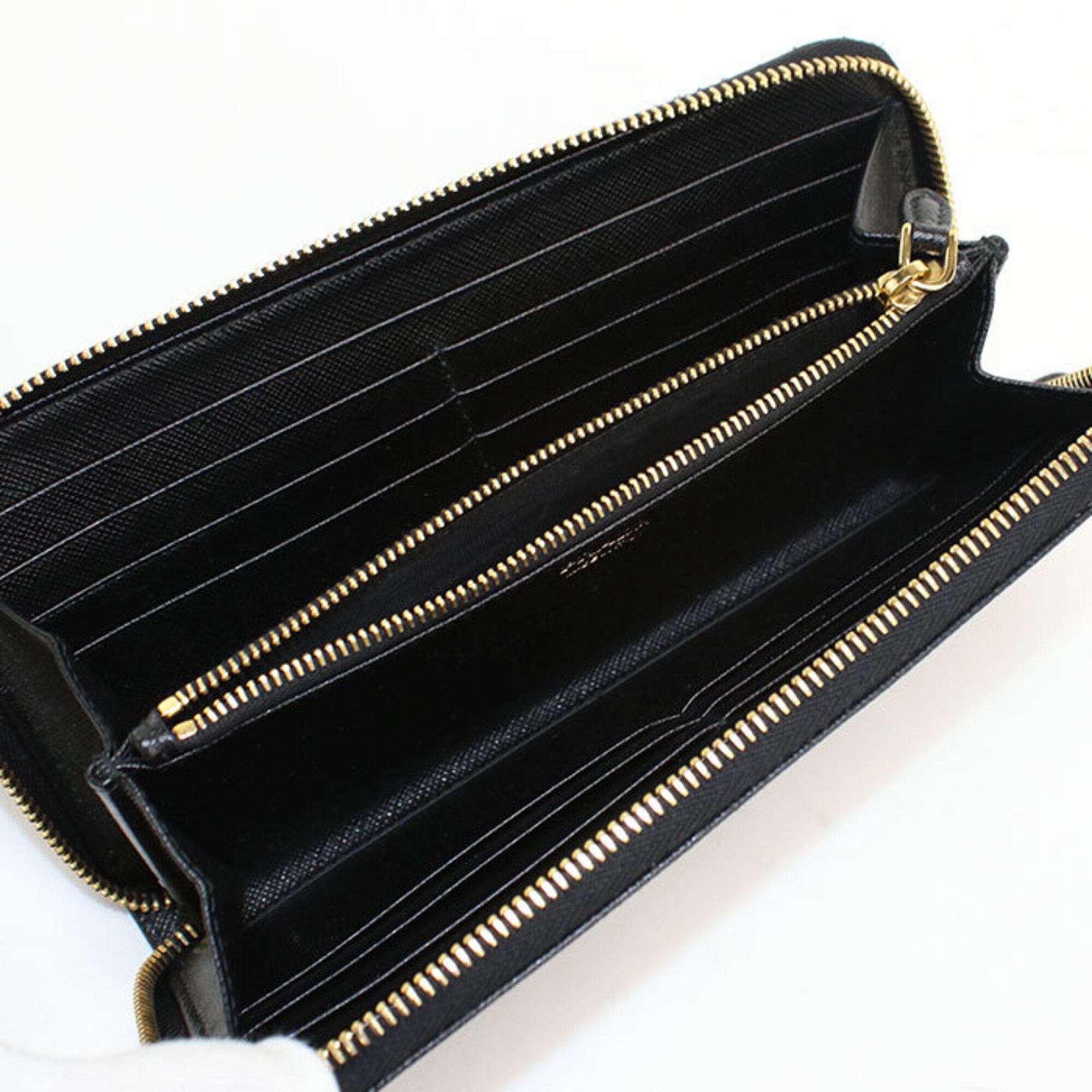 Leather Long Wallet (Bi-Fold) (Pre-Owned) - Prada - Modalova