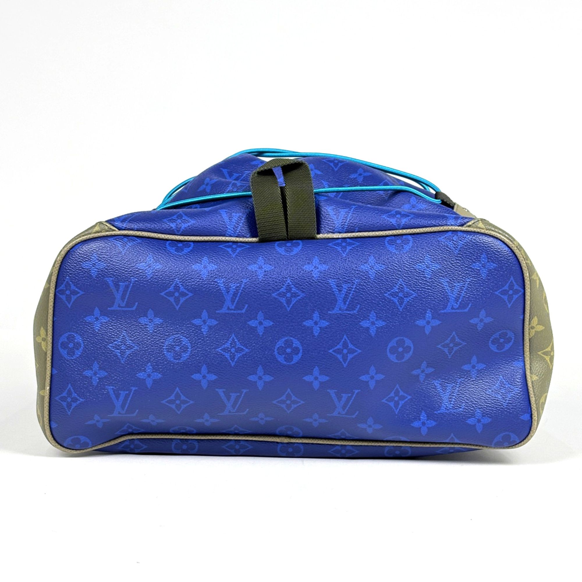 Taigarama Backpack (Pre-Owned) - Louis Vuitton - Modalova
