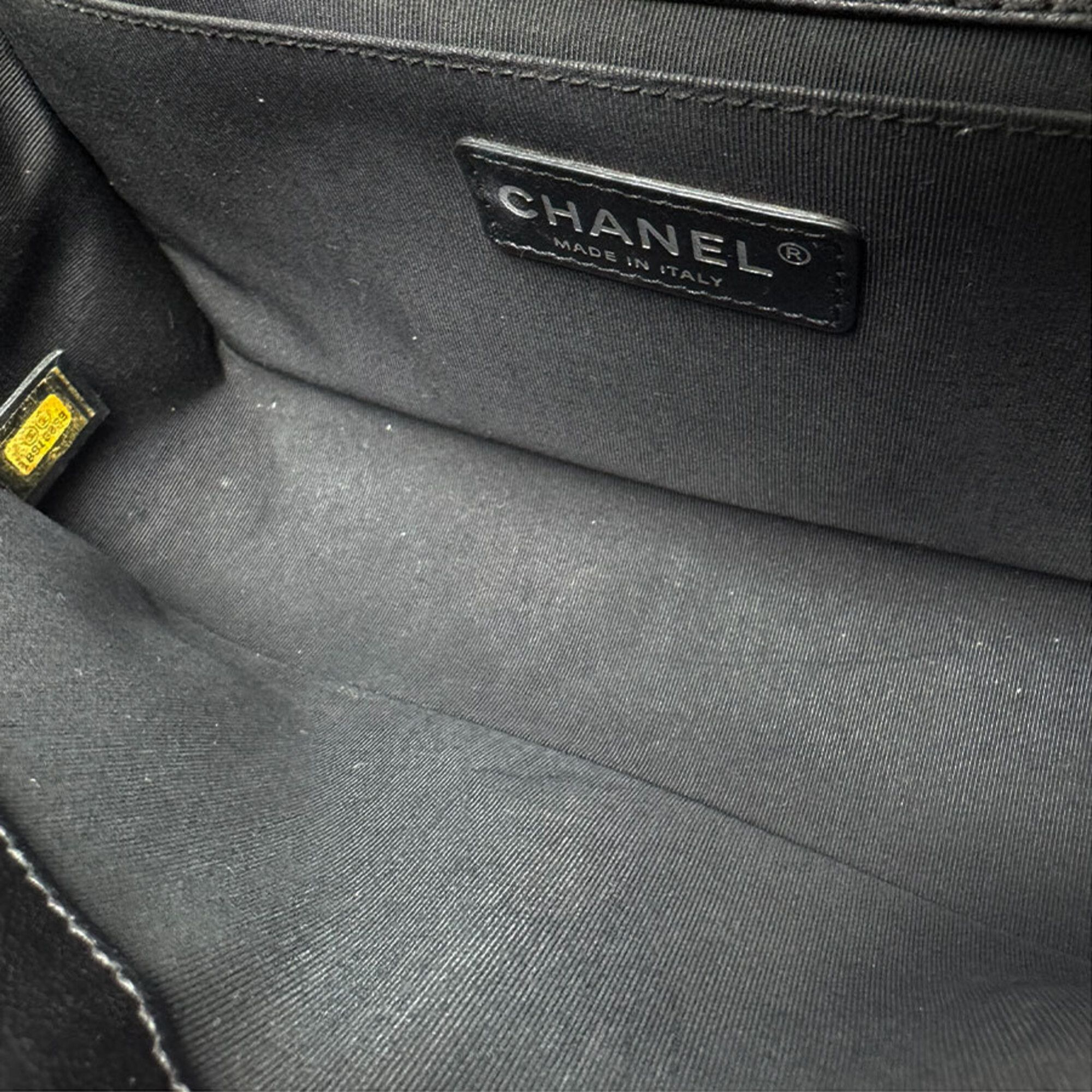 Leather Shoulder Bag (Pre-Owned) - Chanel - Modalova