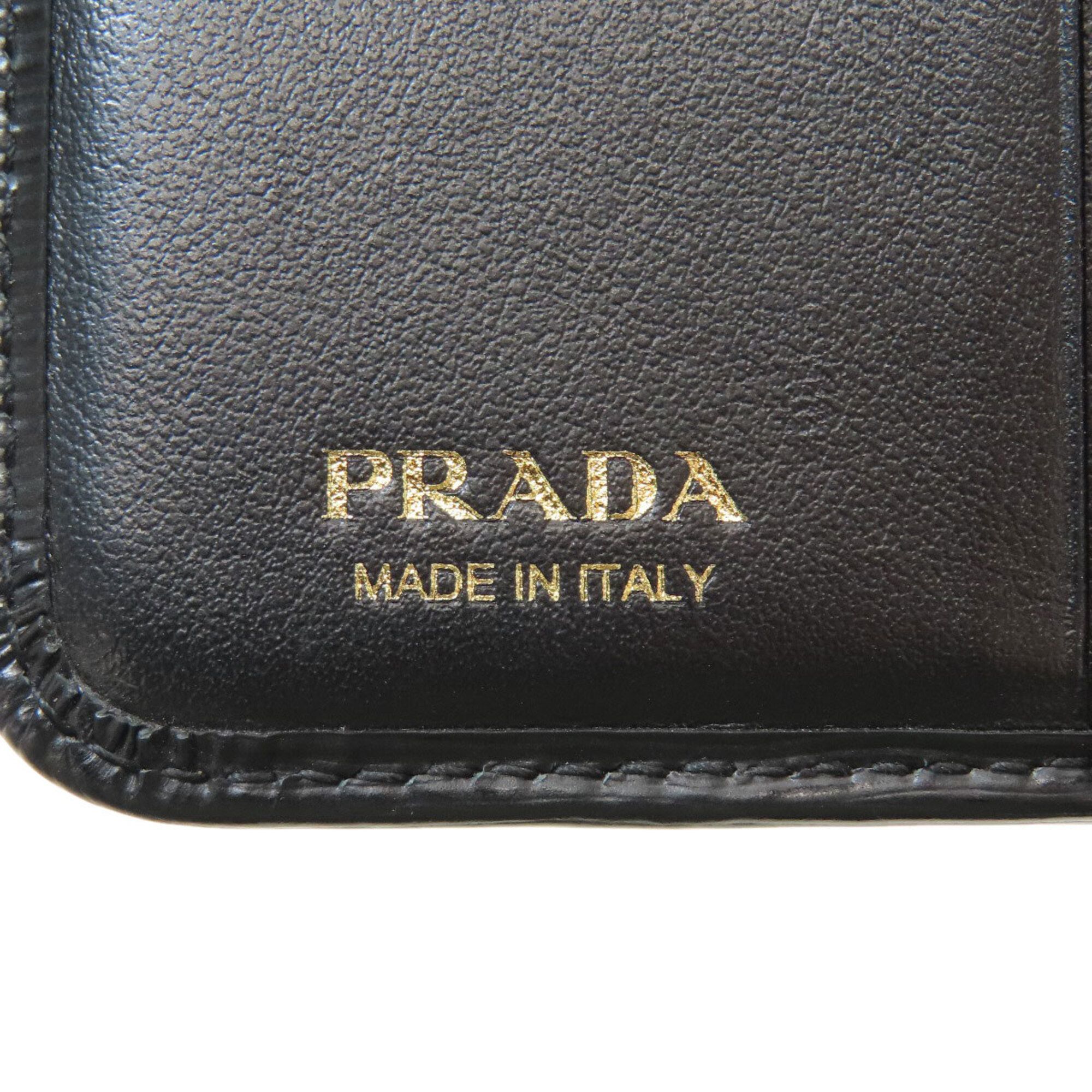 Saffiano Triangle Wallet (Bi-Fold) (Pre-Owned) - Prada - Modalova