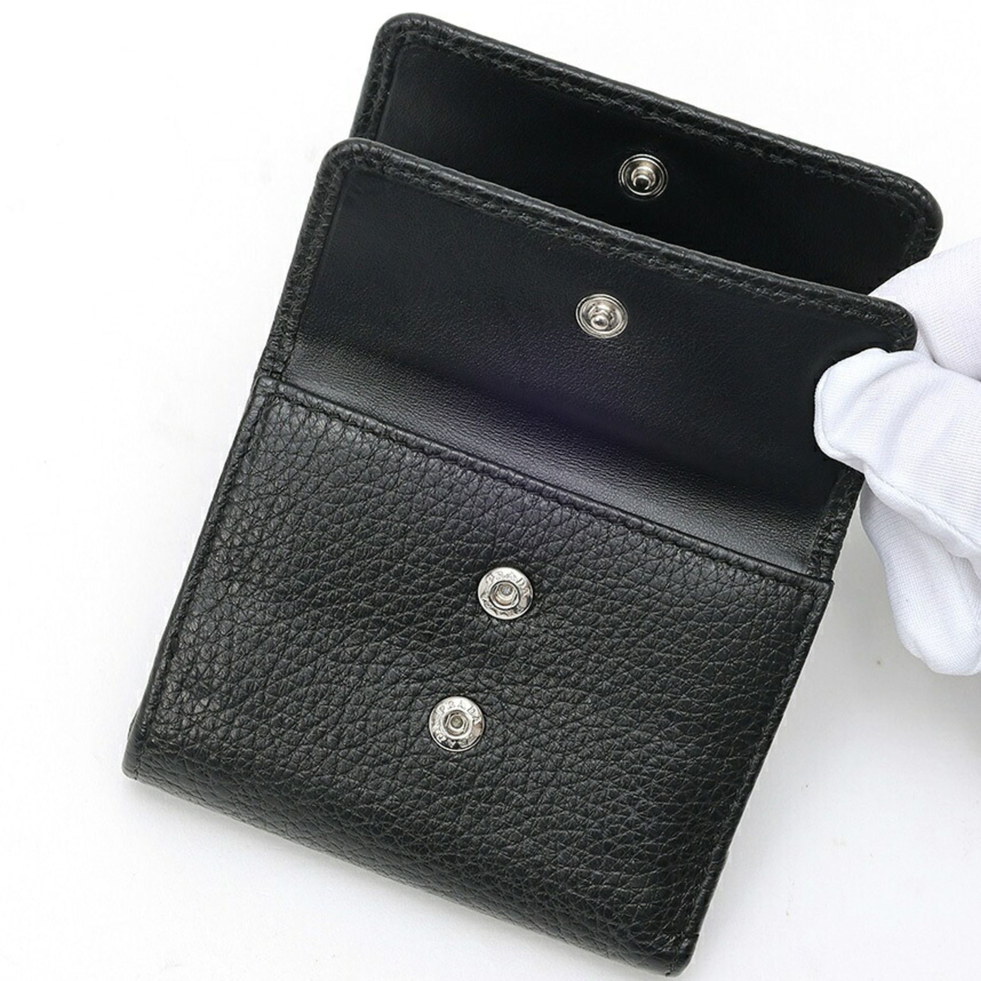 Leather Wallet (Tri-Fold) (Pre-Owned) - Prada - Modalova