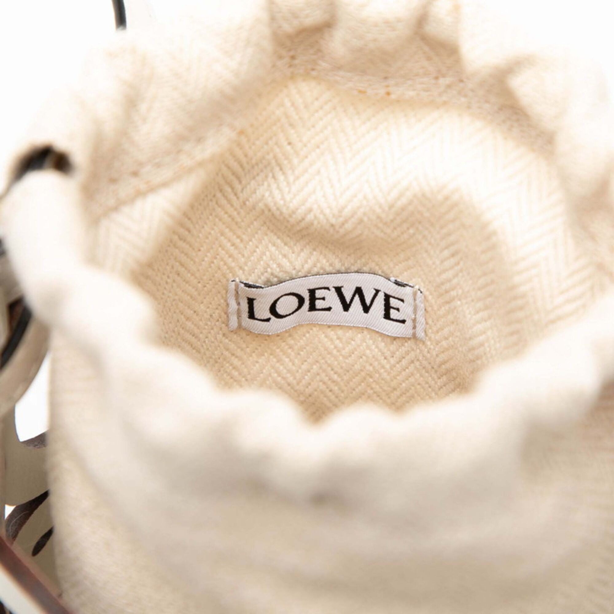 Leather Canvas Shoulder Bag (Pre-Owned) - Loewe - Modalova