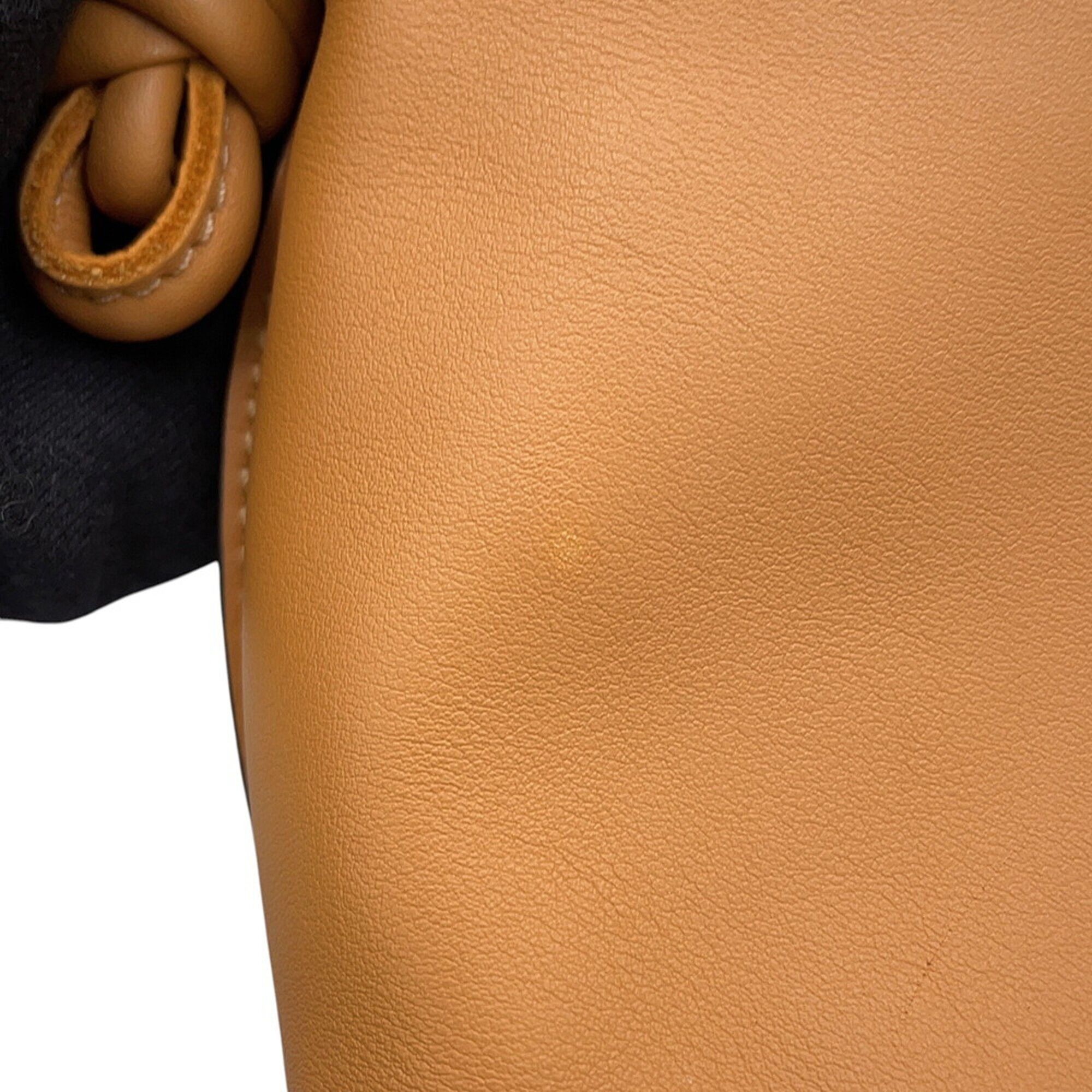 Leather Shoulder Bag (Pre-Owned) - Loewe - Modalova
