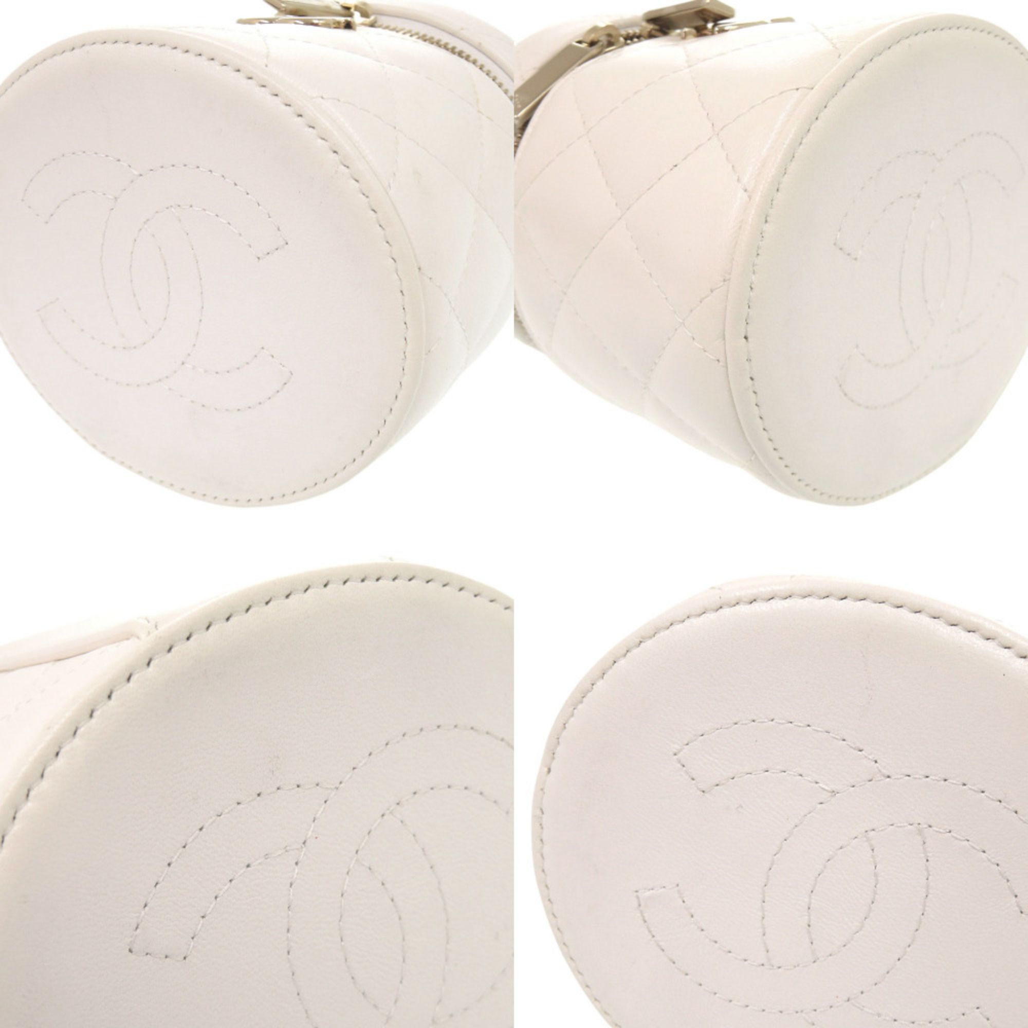 Leather Vanity Bag (Pre-Owned) - Chanel - Modalova