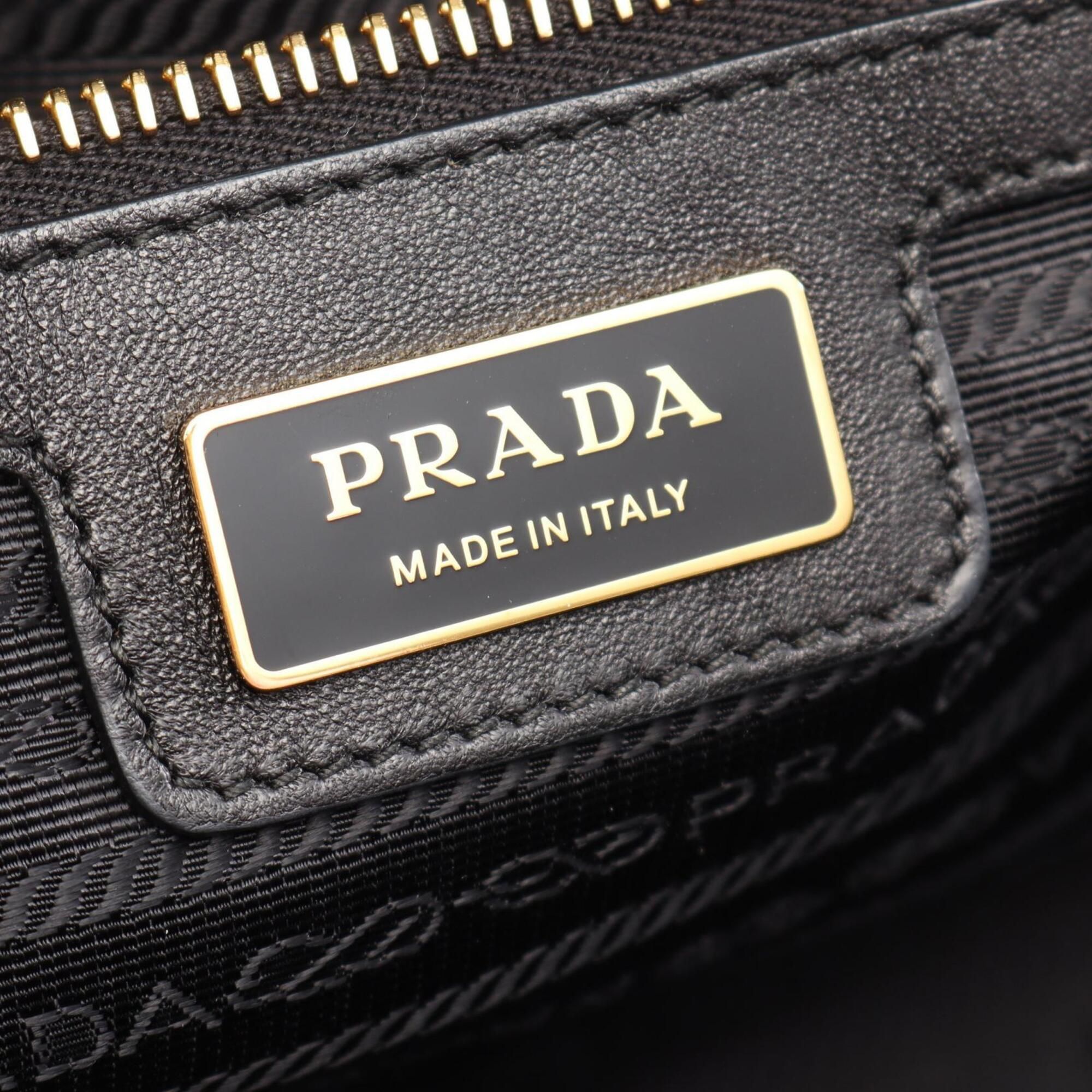 Nylon Saffiano Triangle Handbag (Pre-Owned) - Prada - Modalova