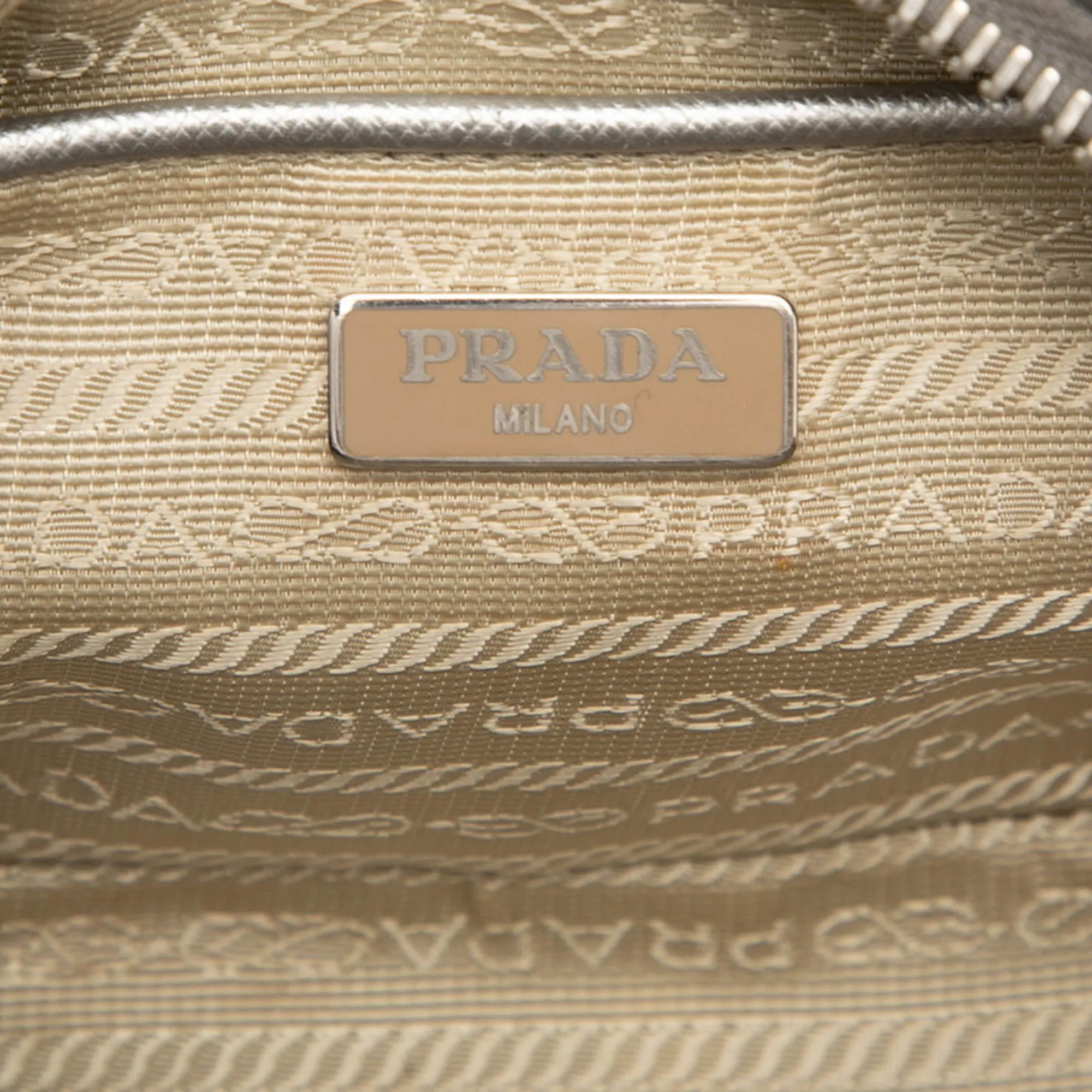 Saffiano Triangle Leather Shoulder Bag (Pre-Owned) - Prada - Modalova