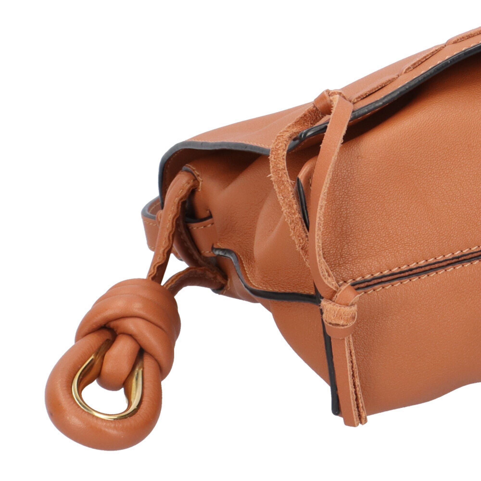 Leather Shoulder Bag (Pre-Owned) - Loewe - Modalova