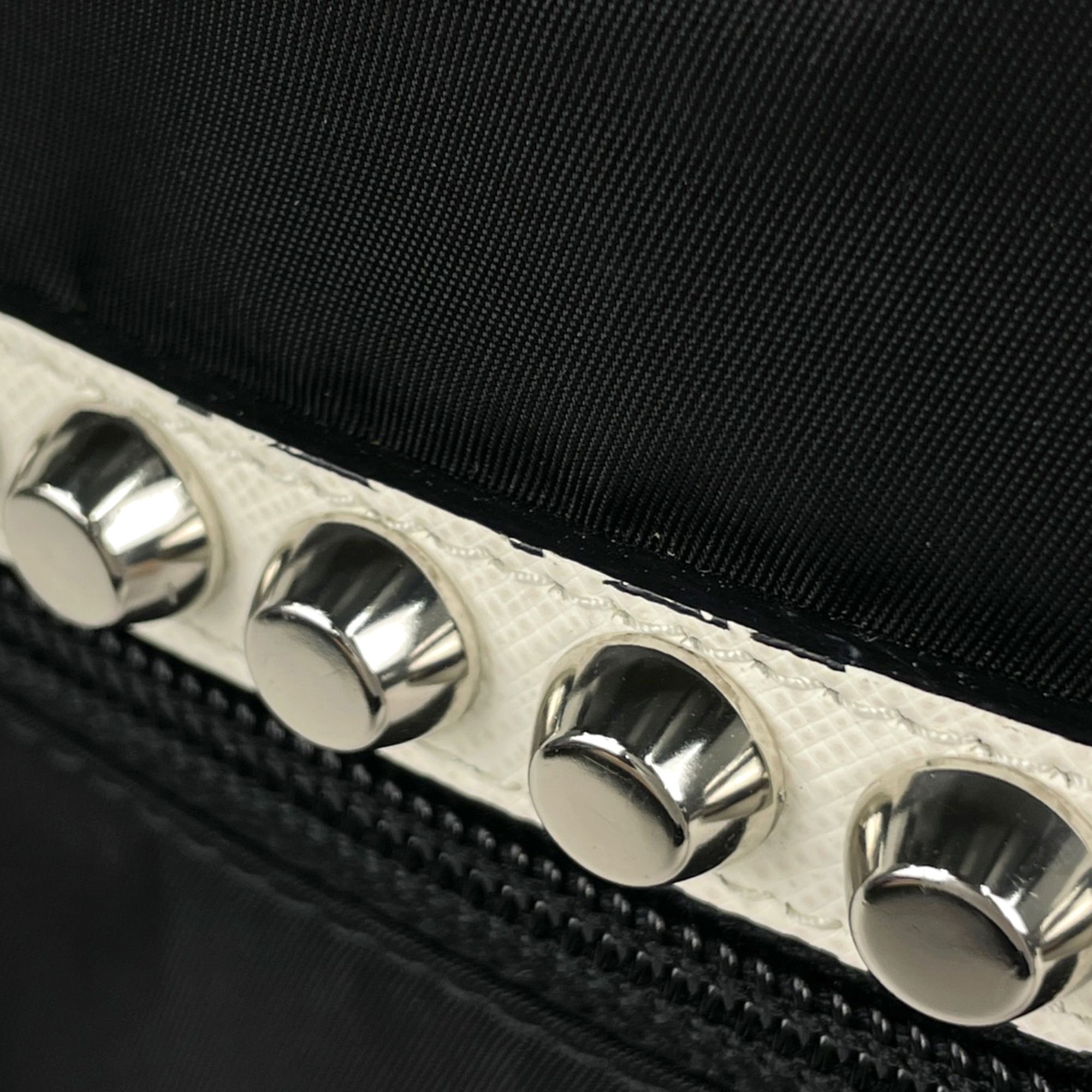 Nylon Shoulder Bag (Pre-Owned) - Prada - Modalova