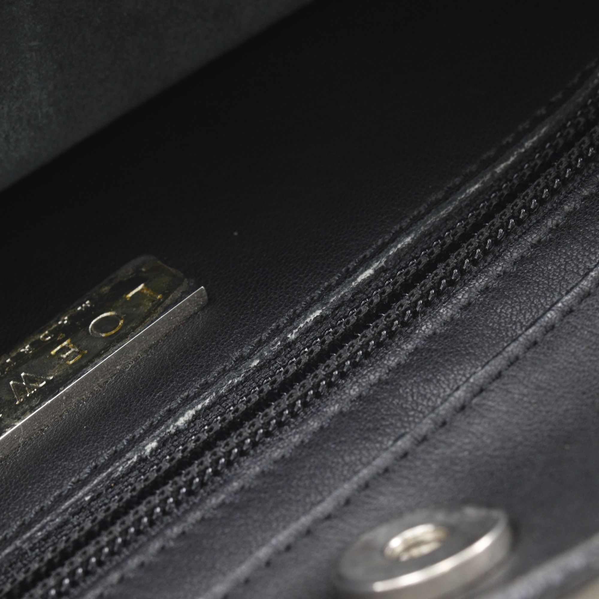 Leather Shoulder Bag (Pre-Owned) - Loewe - Modalova