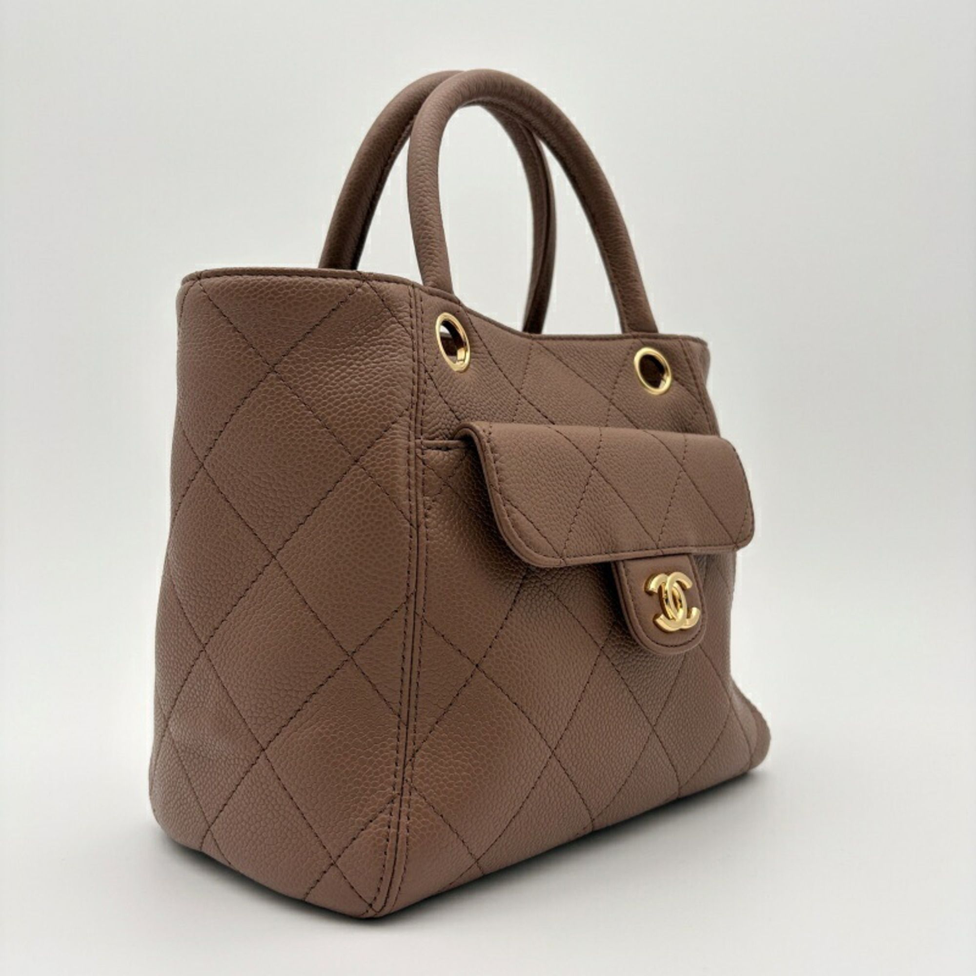 Leather Shoulder Bag (Pre-Owned) - Chanel - Modalova