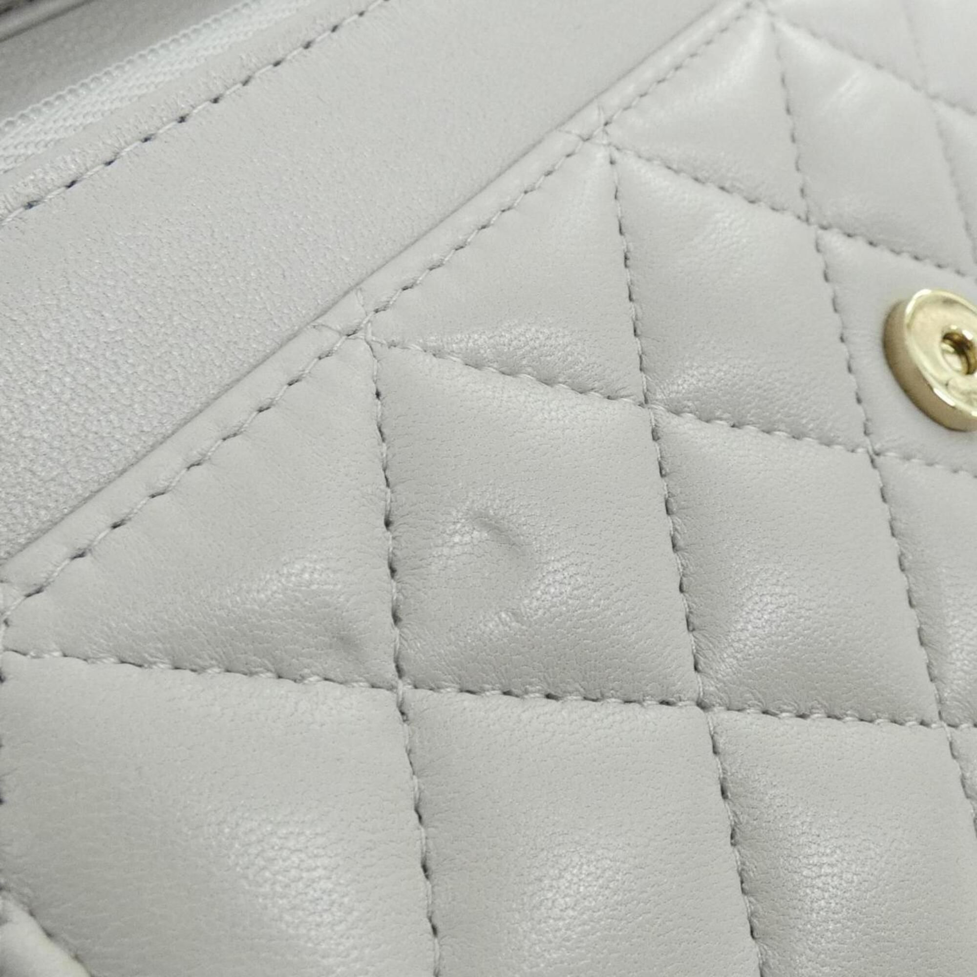 Leather Chain/Shoulder Wallet (Pre-Owned) - Chanel - Modalova