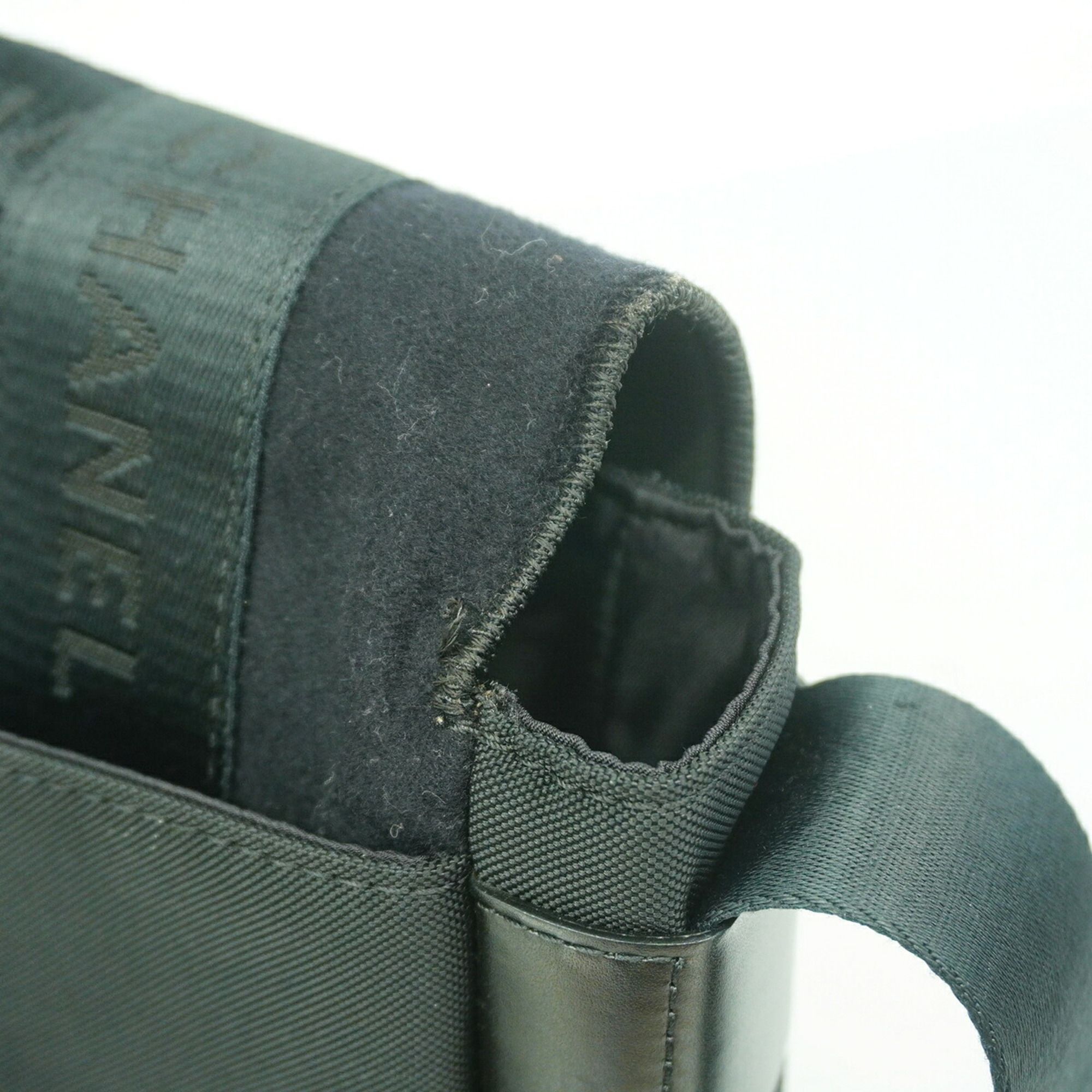 Leather Felt Handbag (Pre-Owned) - Chanel - Modalova