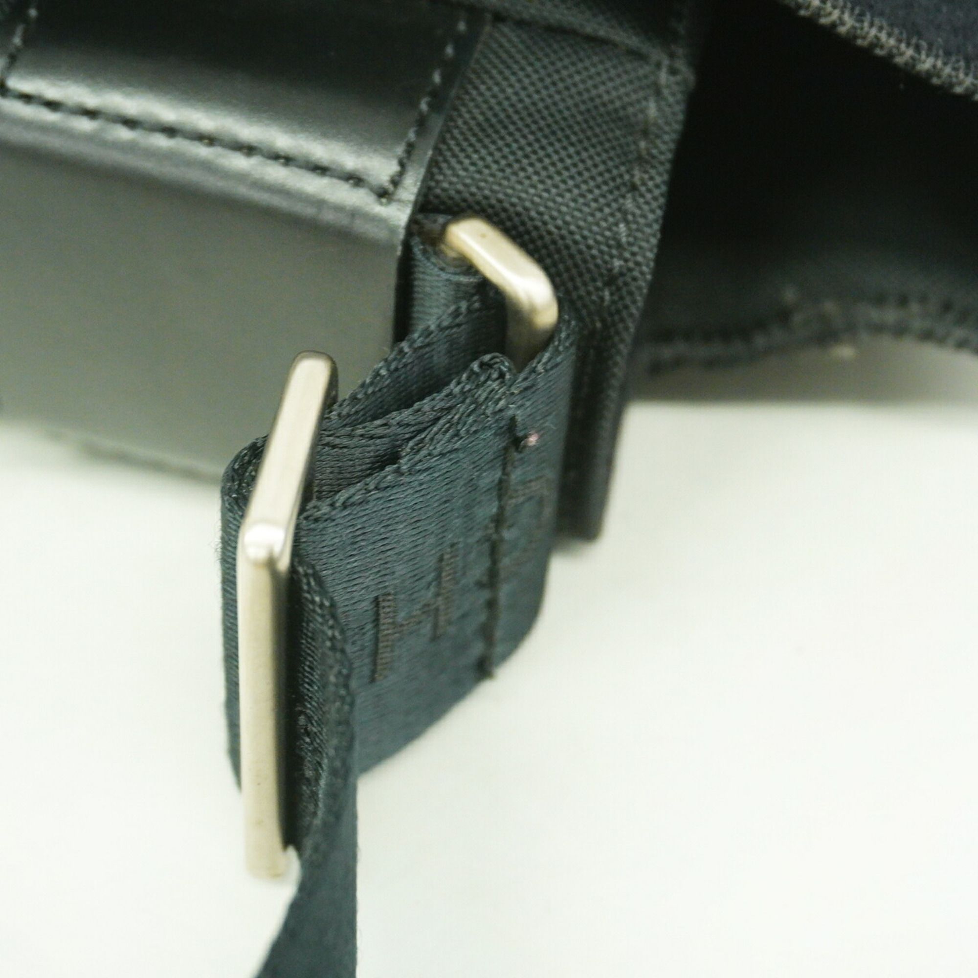 Leather Felt Handbag (Pre-Owned) - Chanel - Modalova