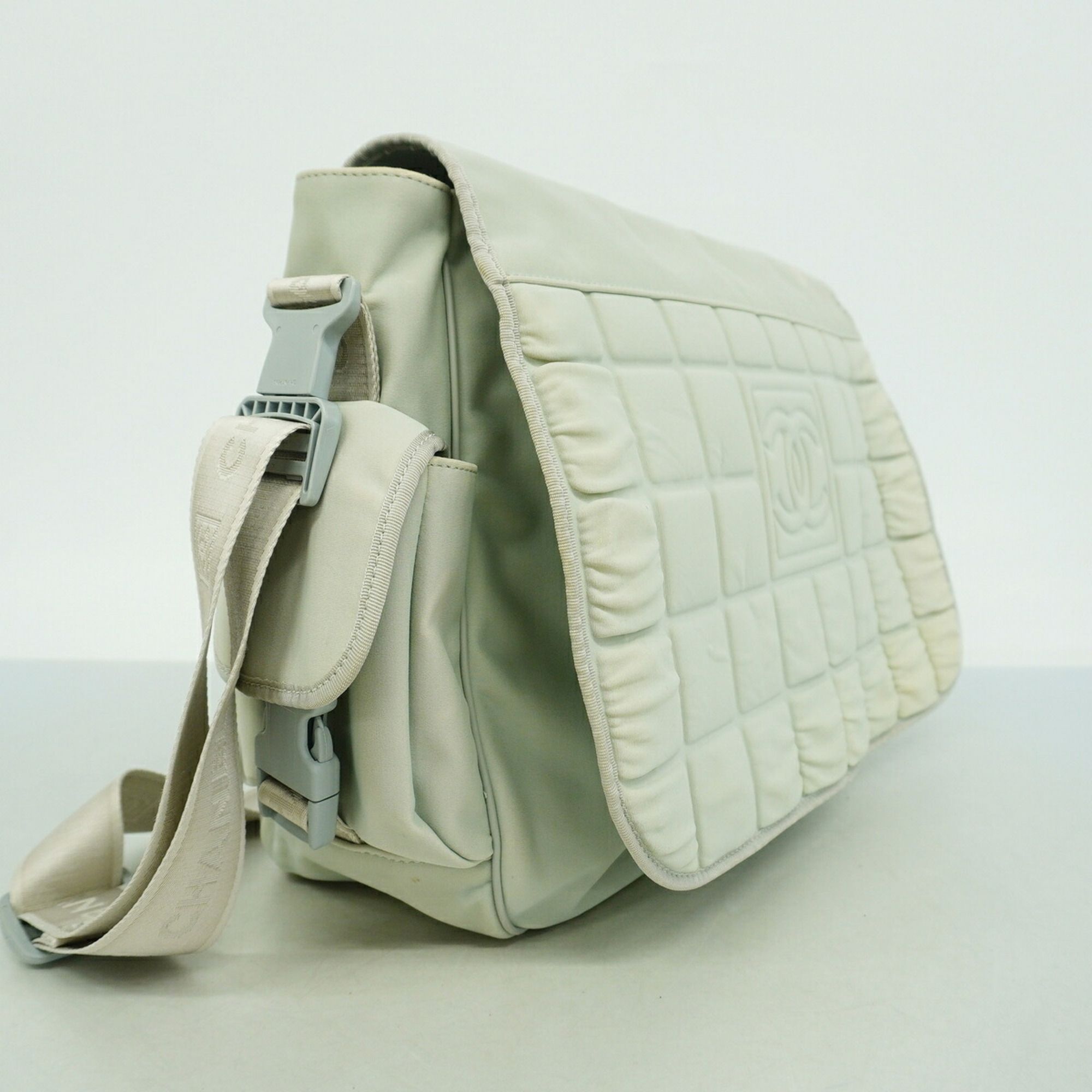 Nylon Shoulder Bag (Pre-Owned) - Chanel - Modalova