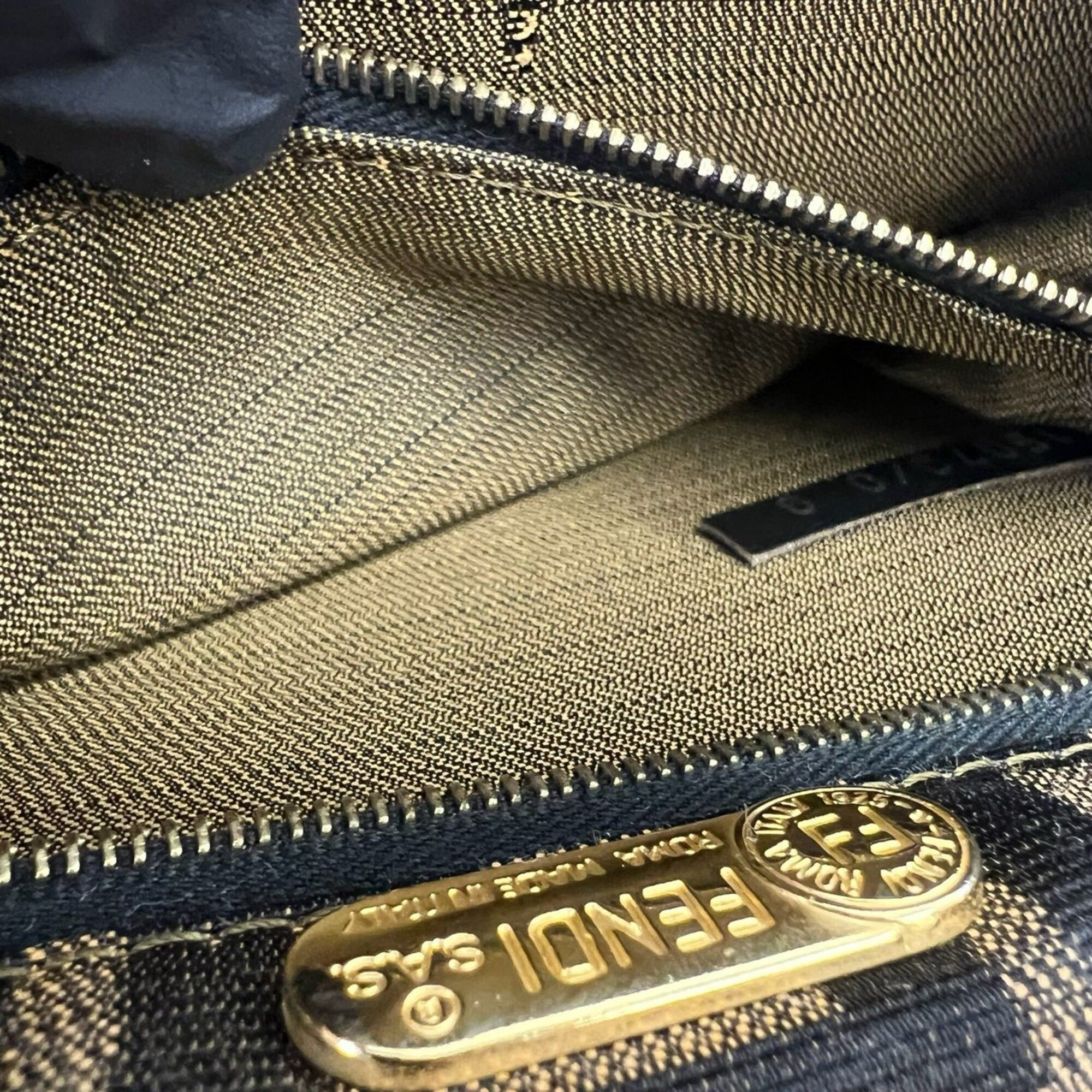 Canvas Leather Shoulder Bag (Pre-Owned) - Fendi - Modalova