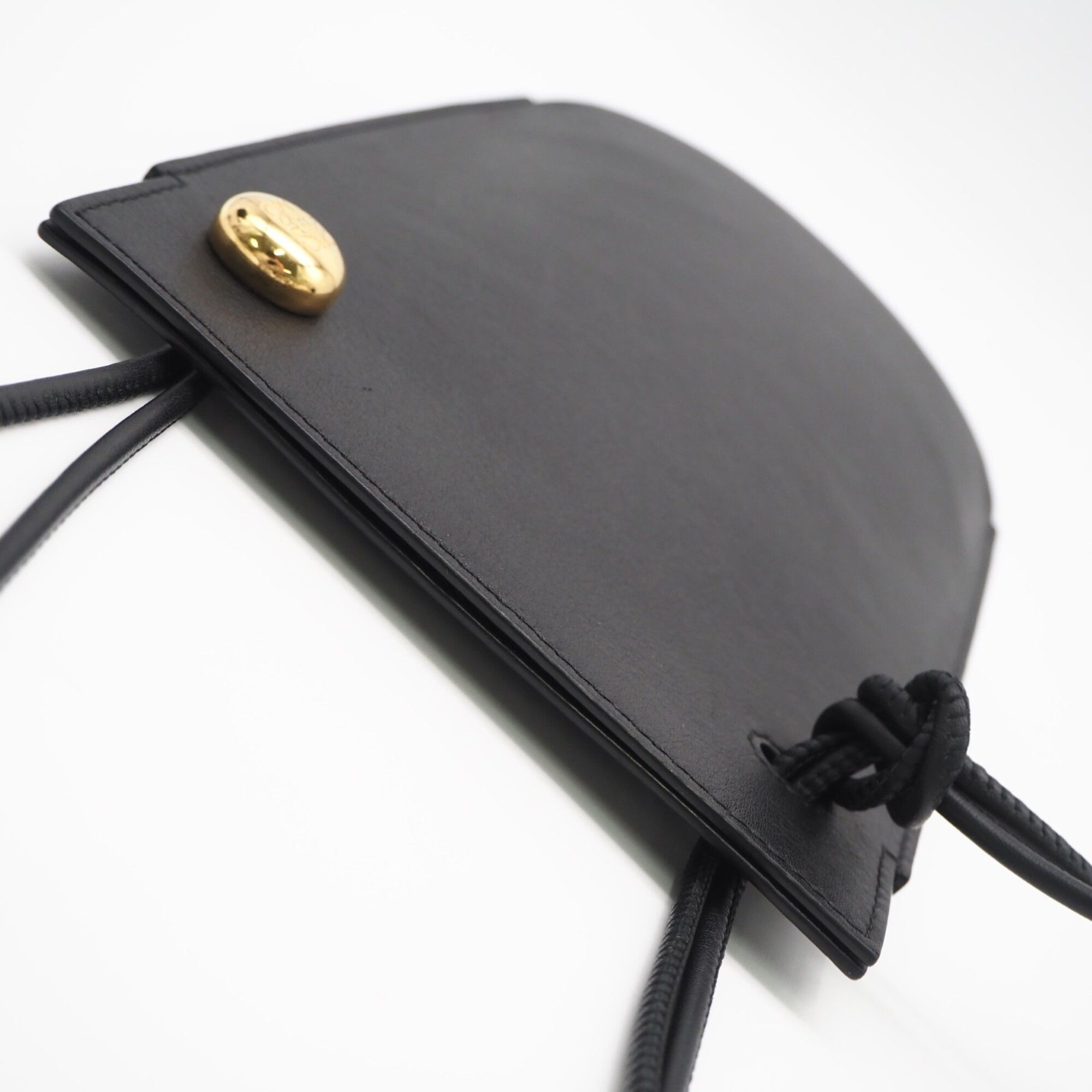 Leather Shoulder Bag (Pre-Owned) - Loewe - Modalova