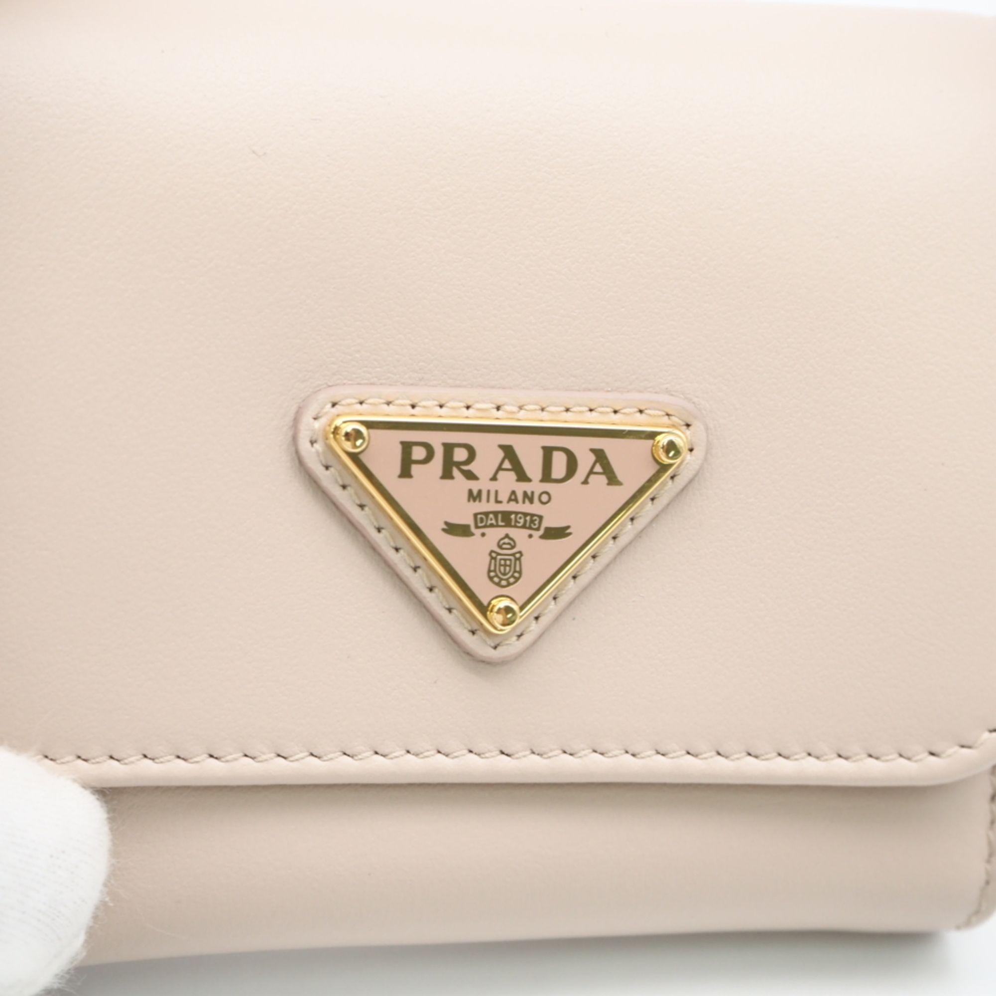 Leather Wallet (Tri-Fold) (Pre-Owned) - Prada - Modalova