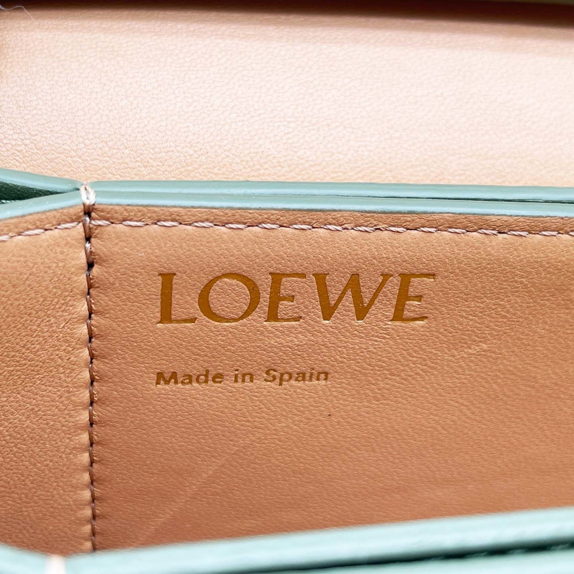 Leather Shoulder Bag (Pre-Owned) - Loewe - Modalova