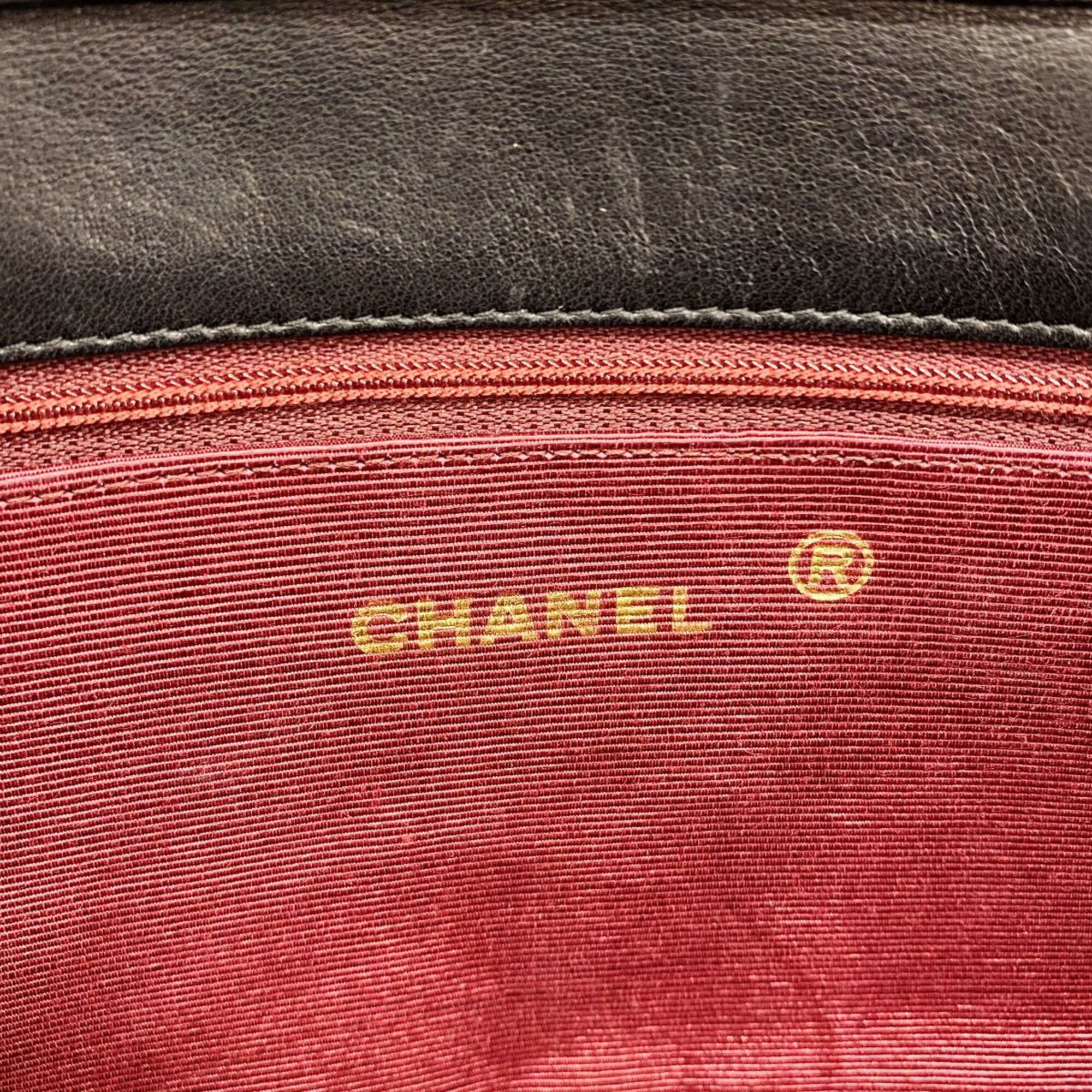 Leather Shoulder Bag (Pre-Owned) - Chanel - Modalova