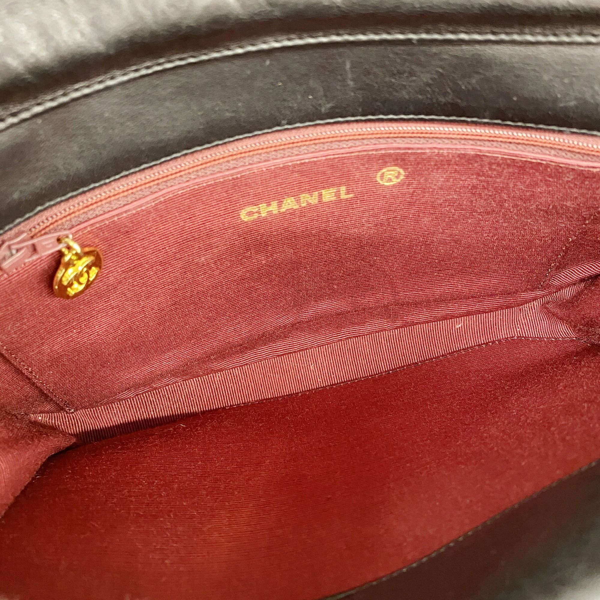 Leather Shoulder Bag (Pre-Owned) - Chanel - Modalova