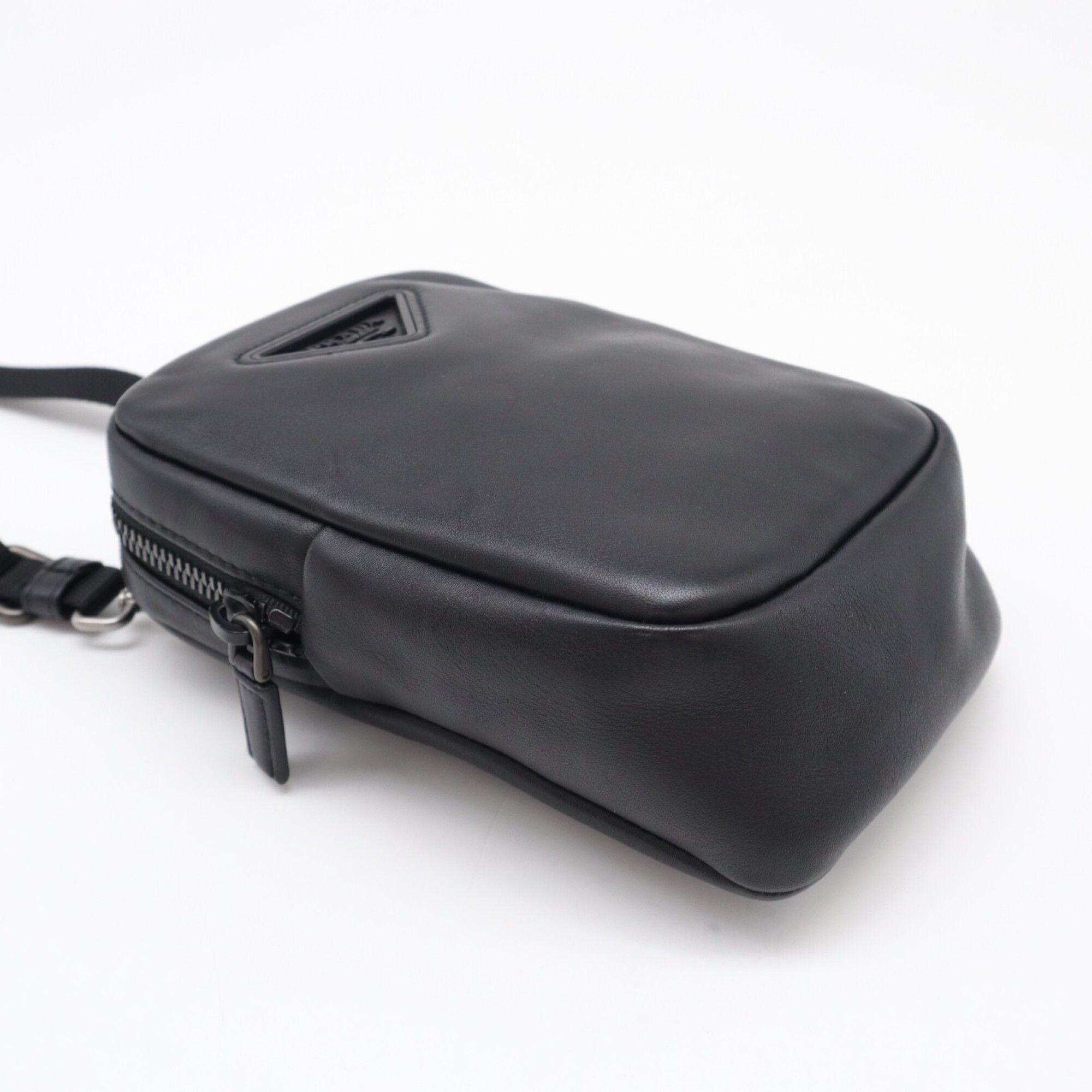 Leather Shoulder Bag (Pre-Owned) - Prada - Modalova