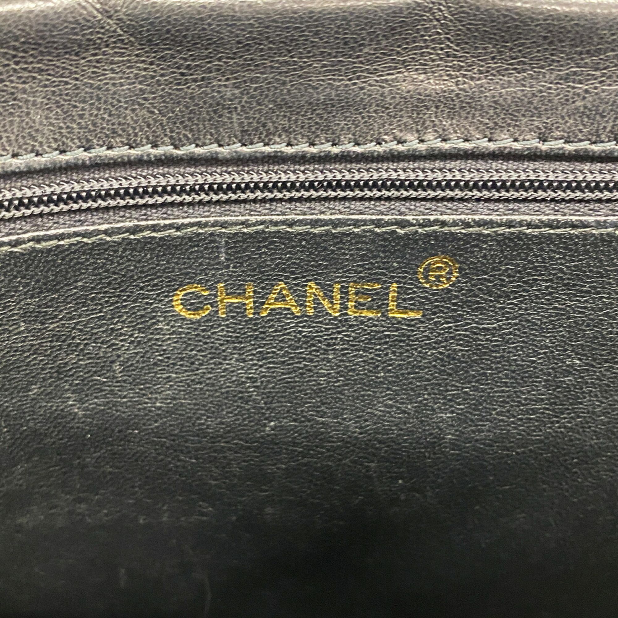 Leather Shoulder Bag (Pre-Owned) - Chanel - Modalova