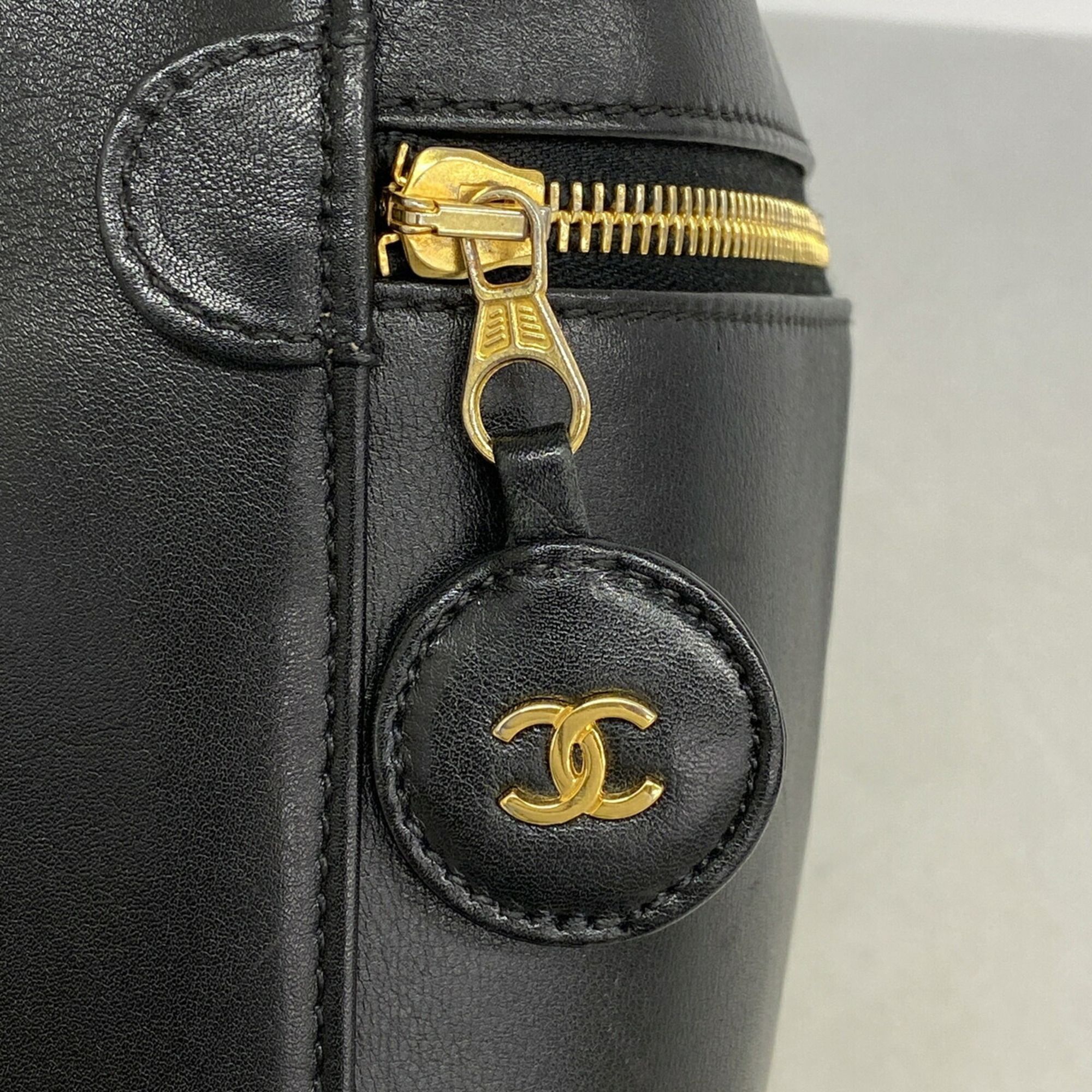 Leather Vanity Bag (Pre-Owned) - Chanel - Modalova