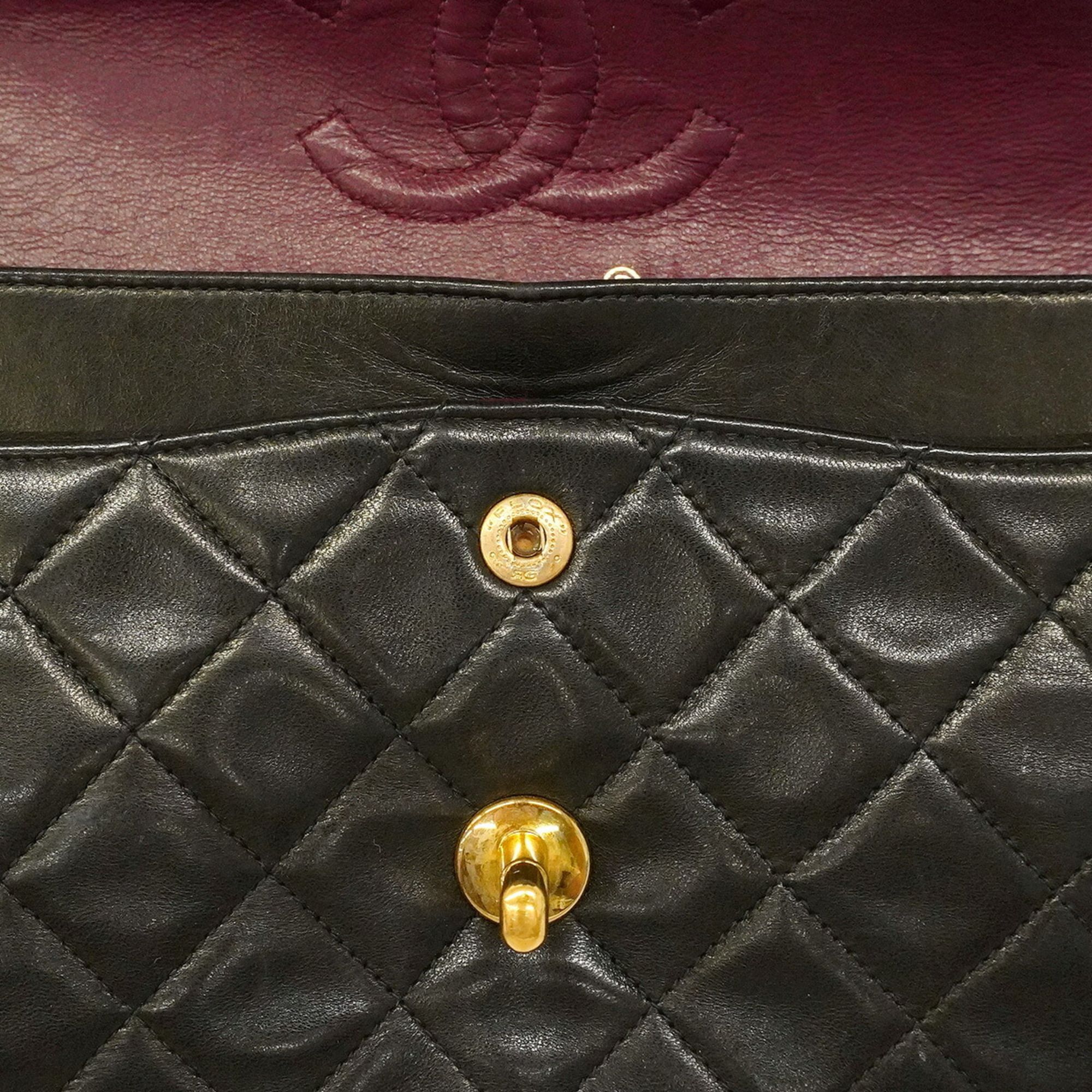 Leather Shoulder Bag (Pre-Owned) - Chanel - Modalova