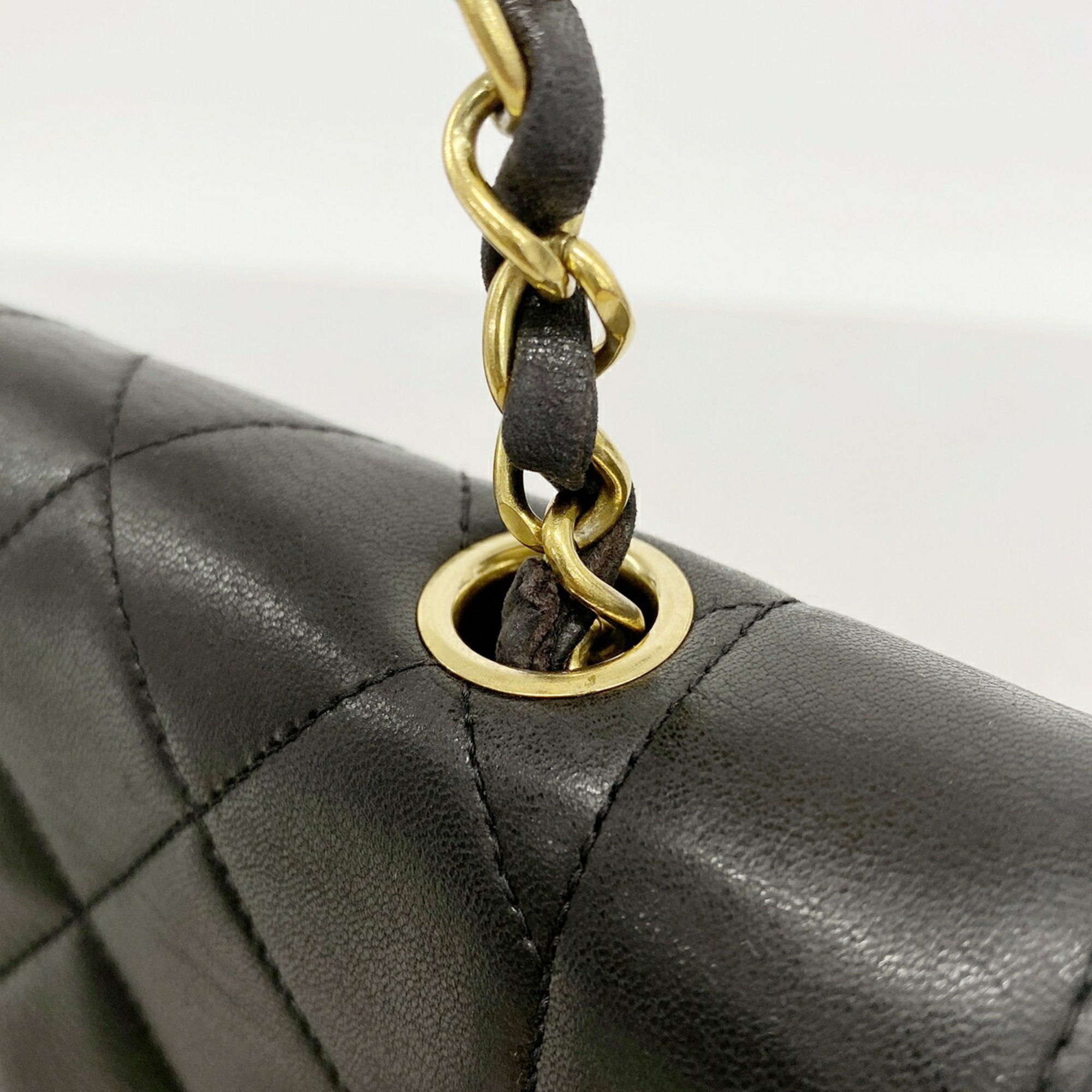 Leather Shoulder Bag (Pre-Owned) - Chanel - Modalova