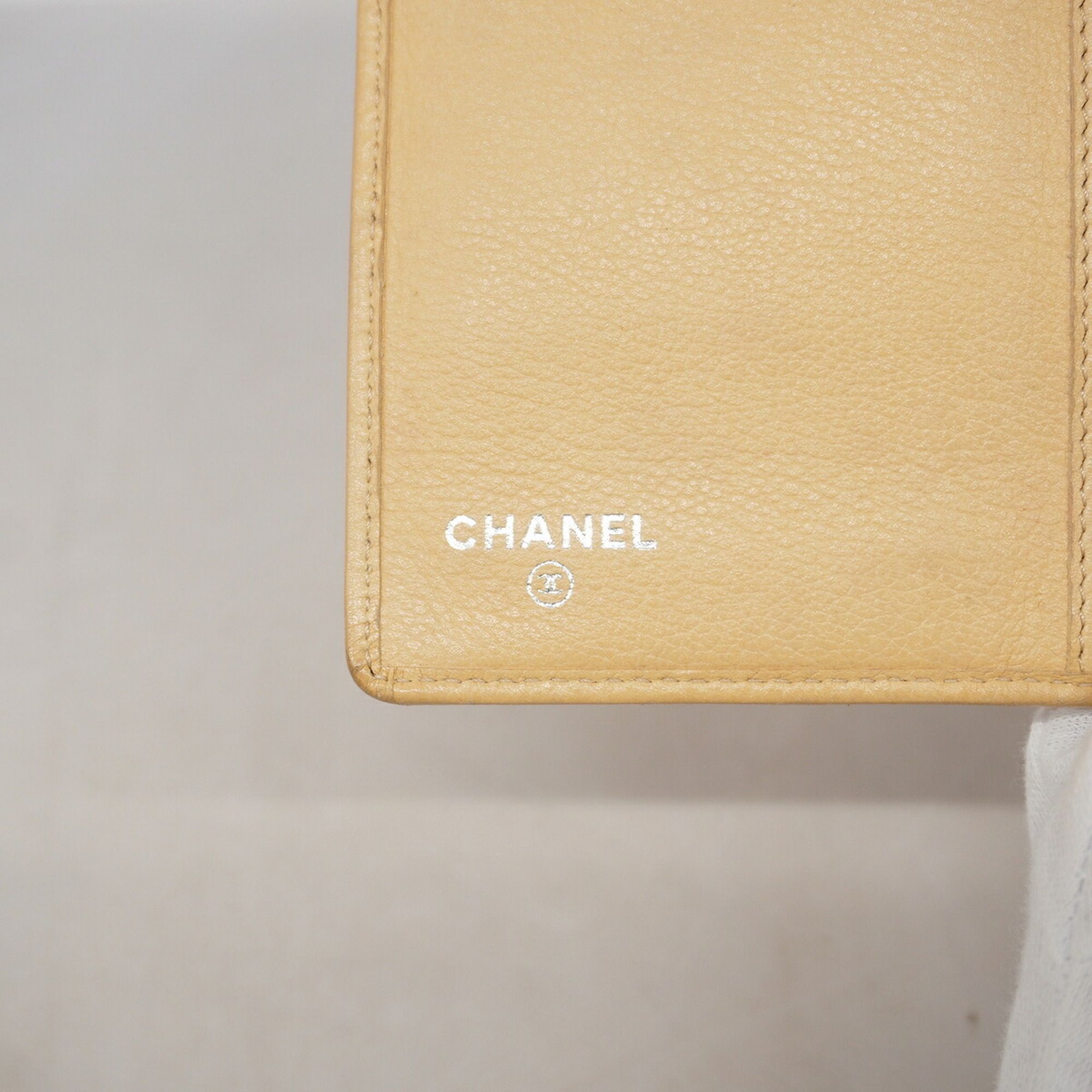 Leather Long Wallet (Bi-Fold) (Pre-Owned) - Chanel - Modalova