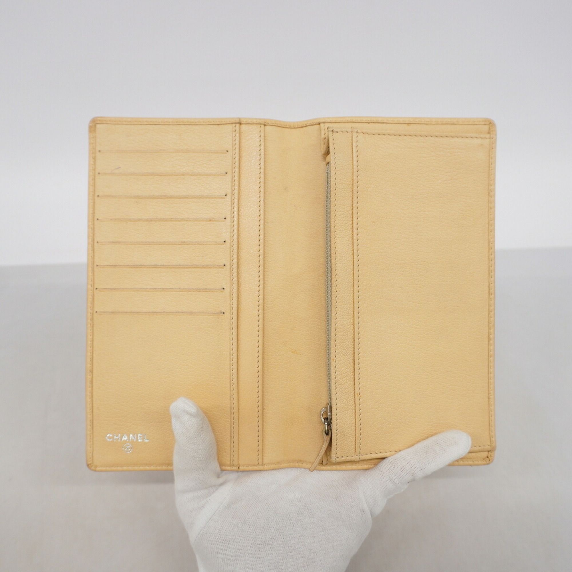 Leather Long Wallet (Bi-Fold) (Pre-Owned) - Chanel - Modalova