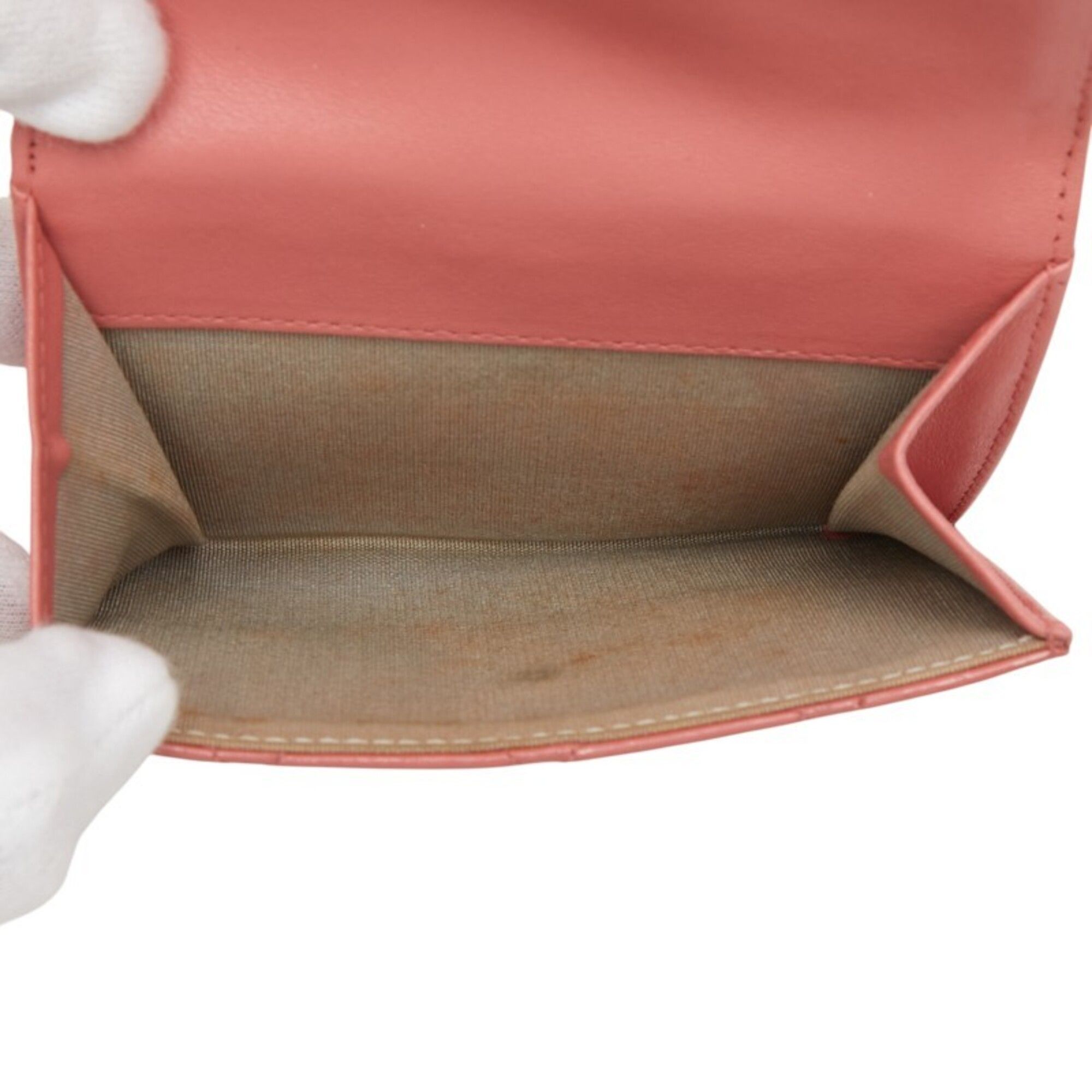 Patent Leather Wallet (Bi-Fold) (Pre-Owned) - Chanel - Modalova