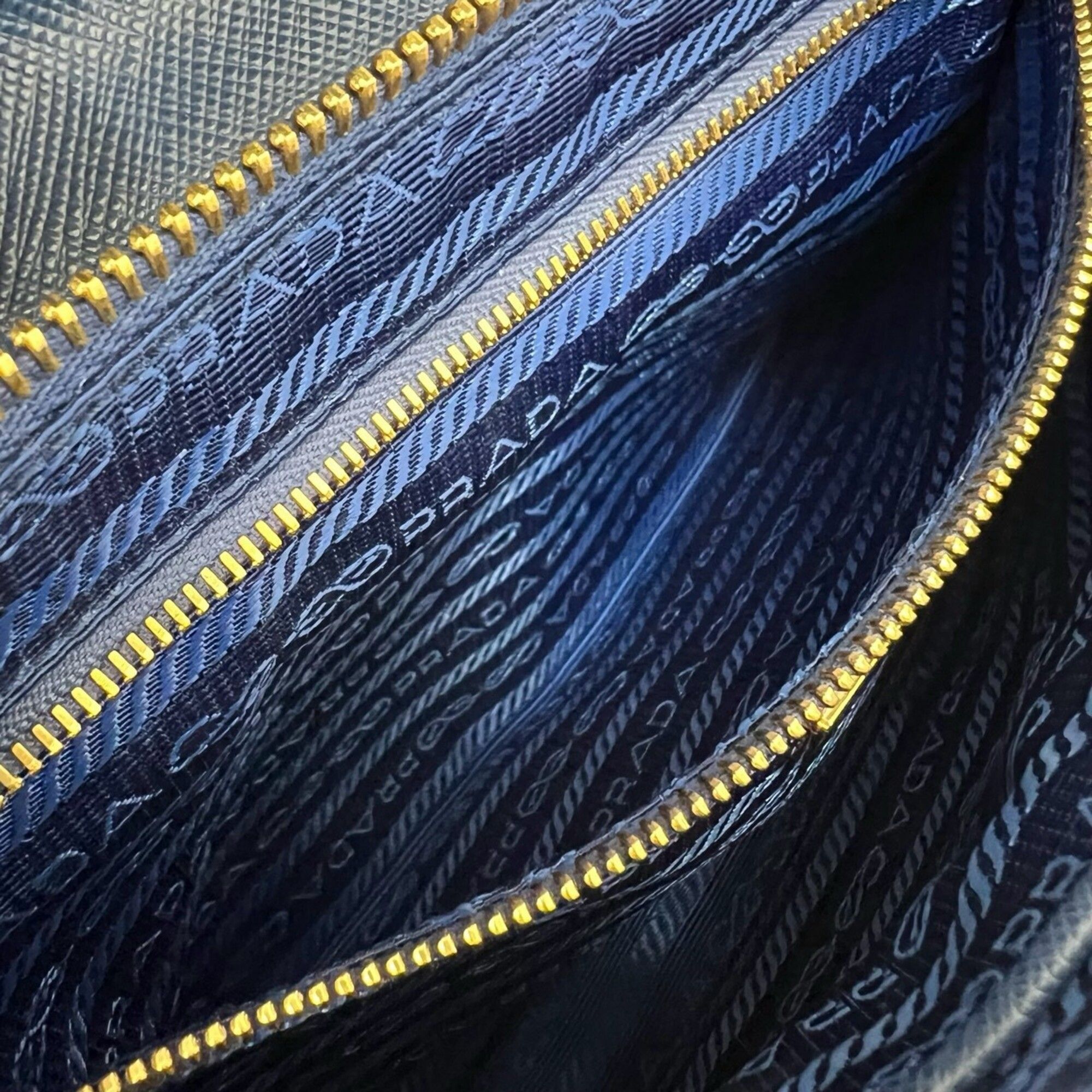 Nylon Leather Pochette Shoulder Bag (Pre-Owned) - Prada - Modalova