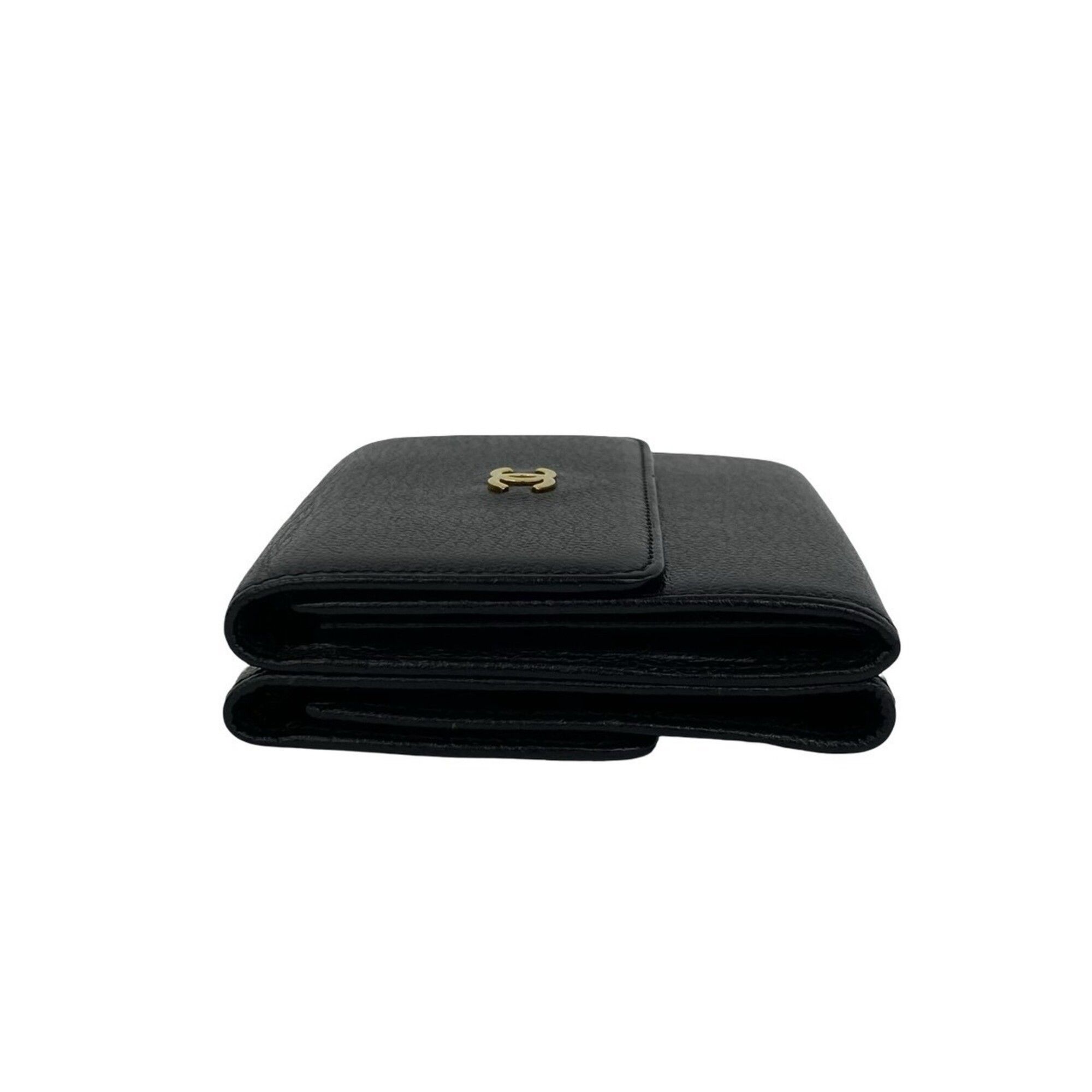 Leather Wallet (Tri-Fold) (Pre-Owned) - Chanel - Modalova