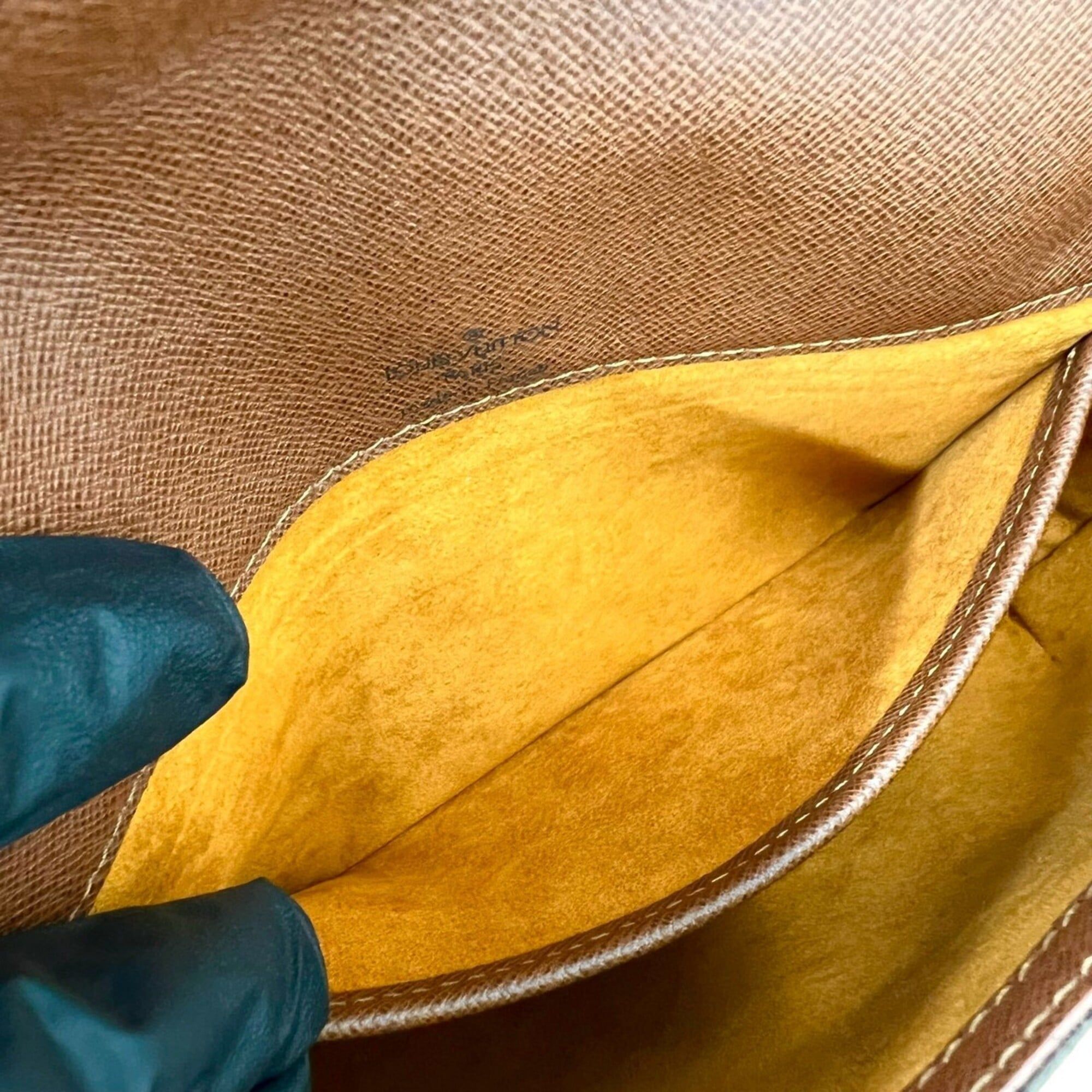 Leather Pvc Shoulder Bag (Pre-Owned) - Louis Vuitton - Modalova