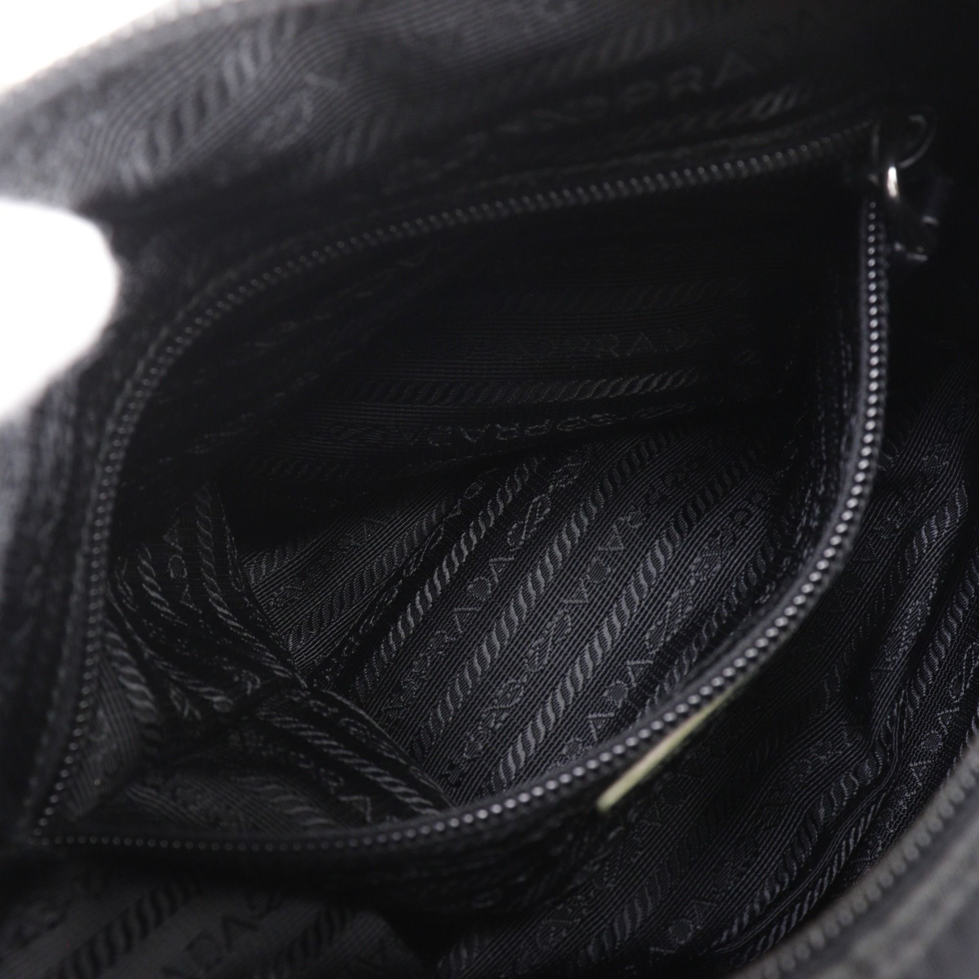 Nylon Shoulder Bag (Pre-Owned) - Prada - Modalova