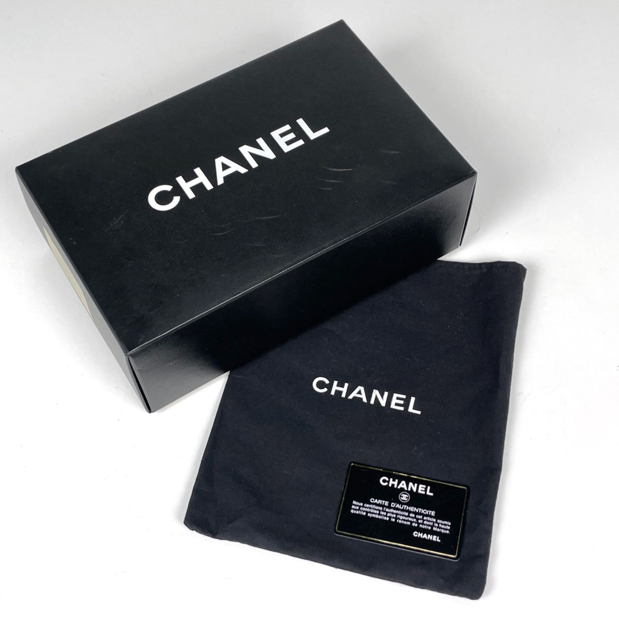 Patent Leather Pouch (Pre-Owned) - Chanel - Modalova